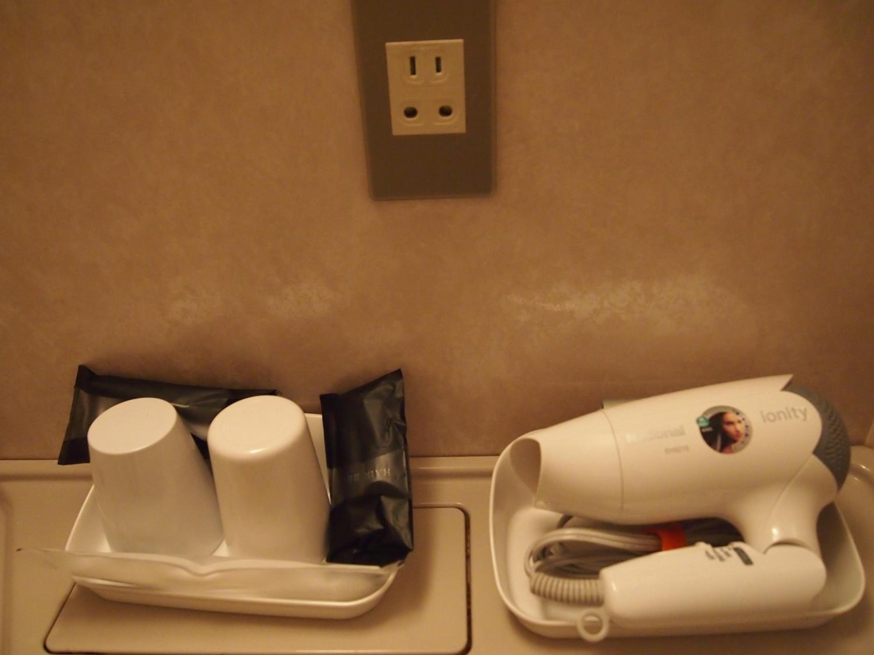 Single Room - Non-Smoking photo 2