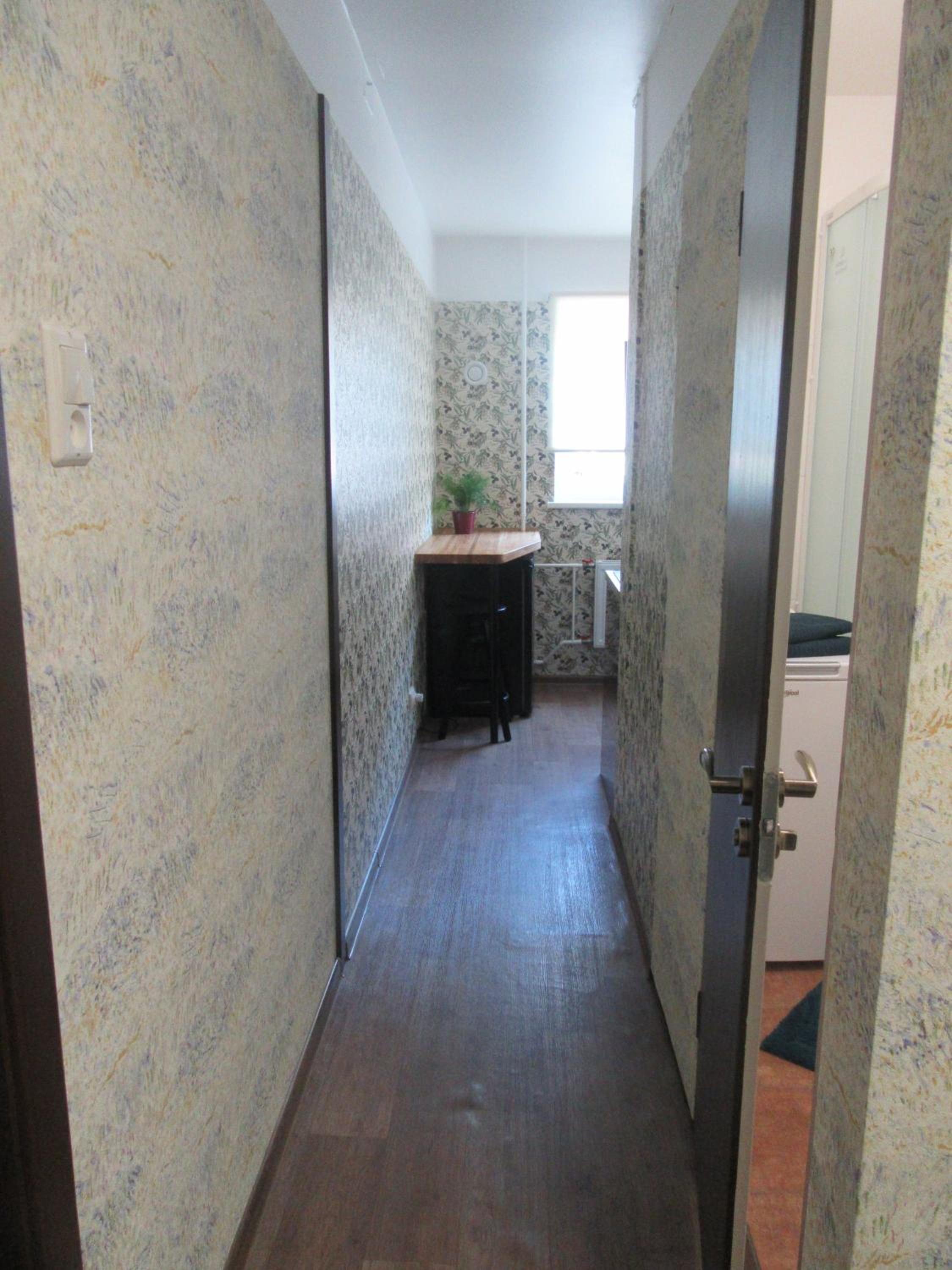 Two-Bedroom Apartment - Photo 2