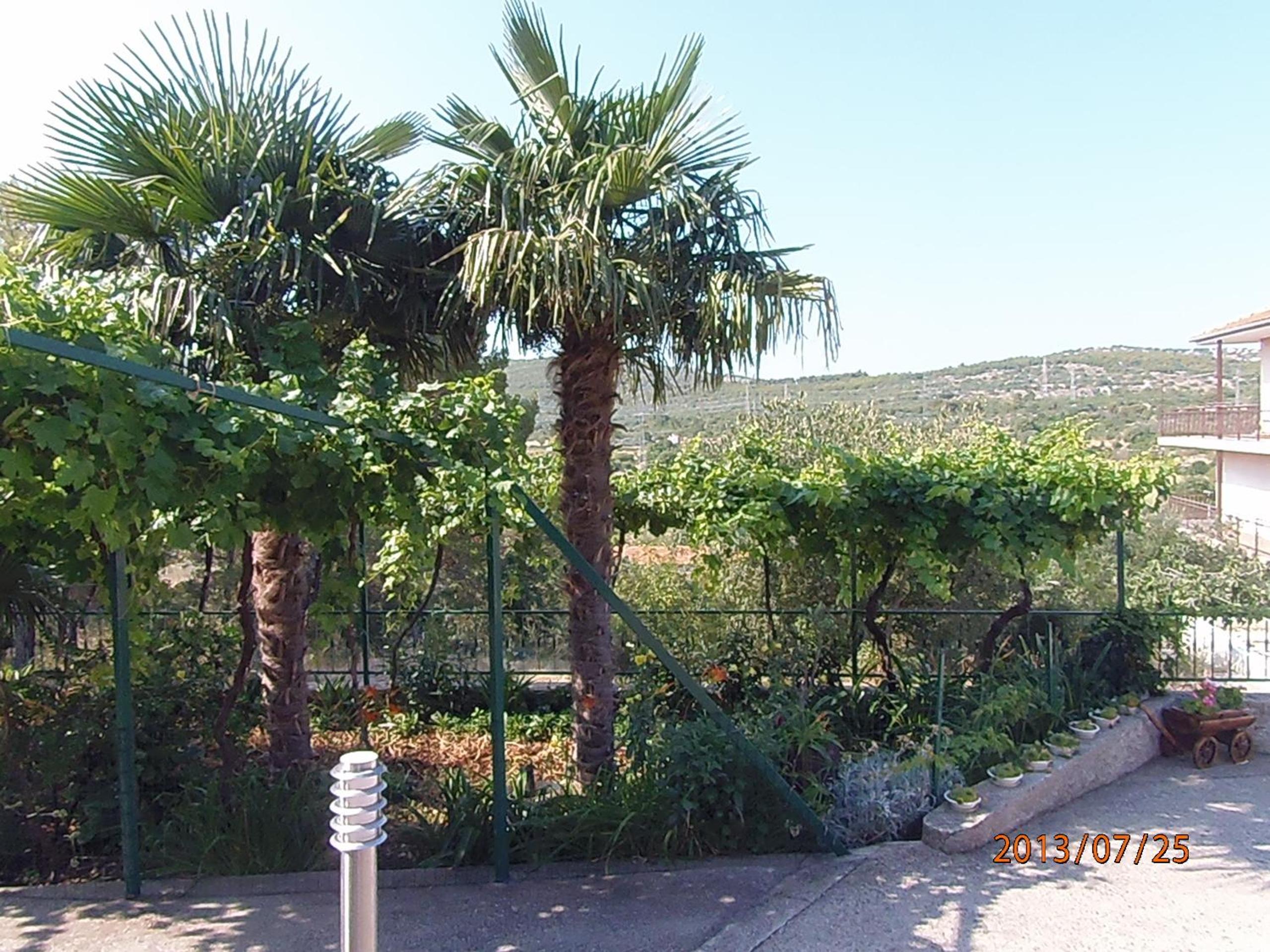 Studio with Terrace (3 Adults) - Photo 17