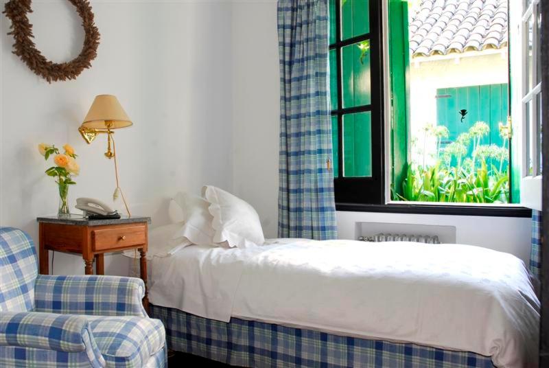 Small Single Room photo 2