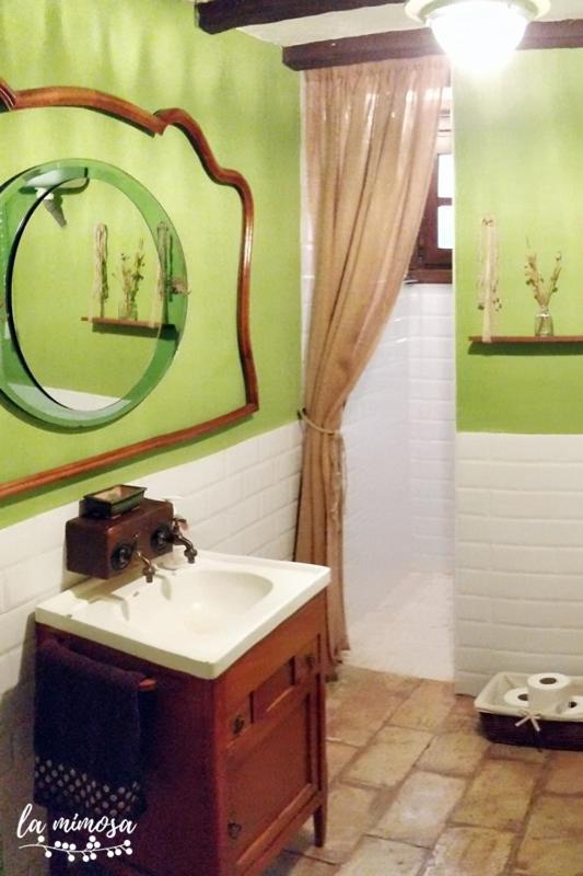 Three-Bedroom House - Photo 14