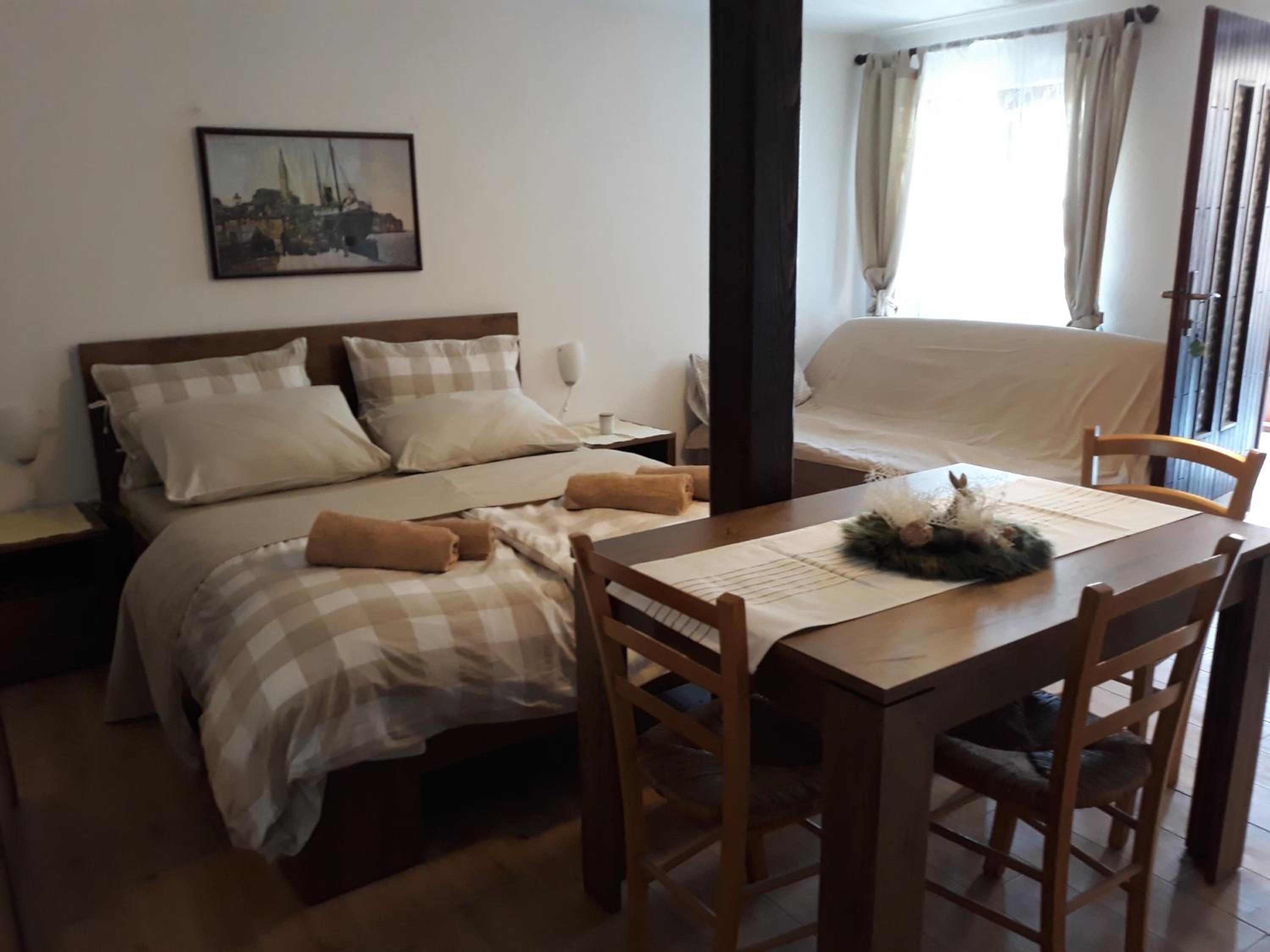 Apartment with Garden View - Photo 5