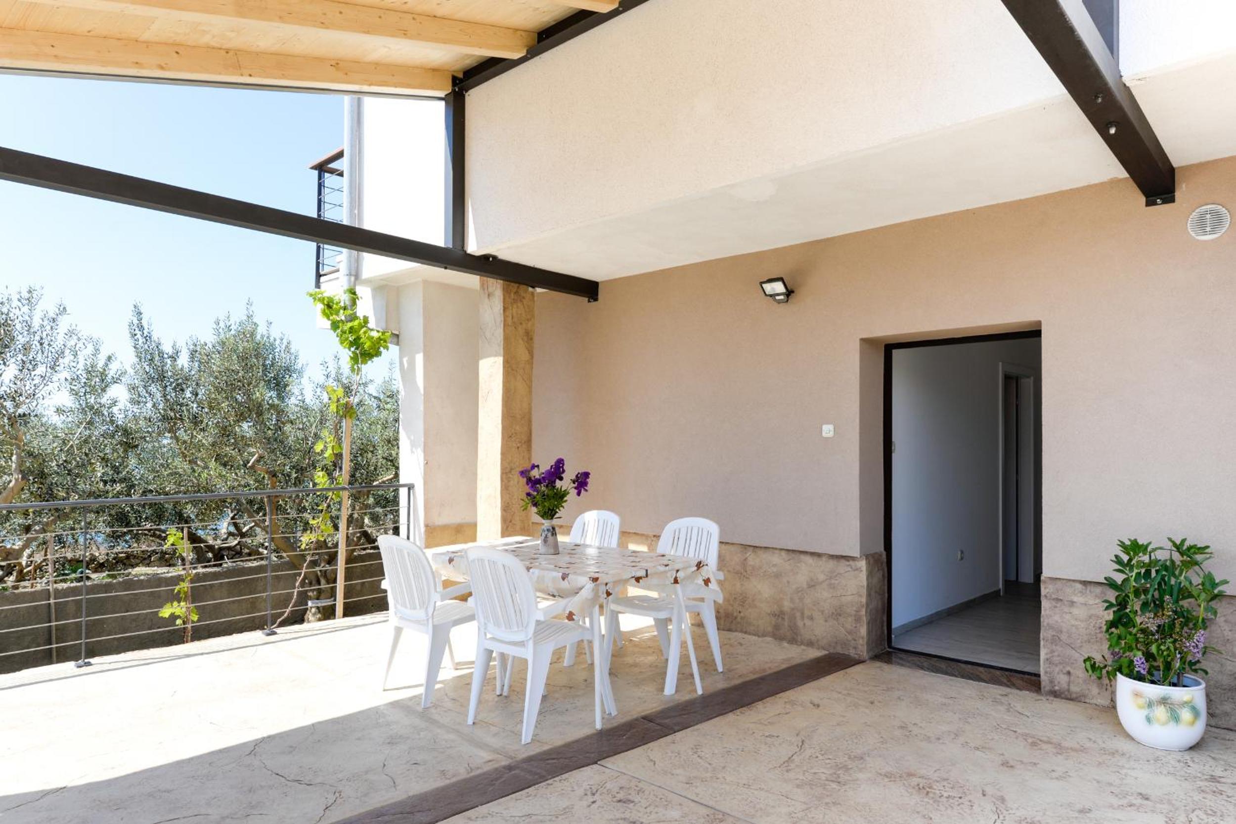 Apartment with Terrace photo 2