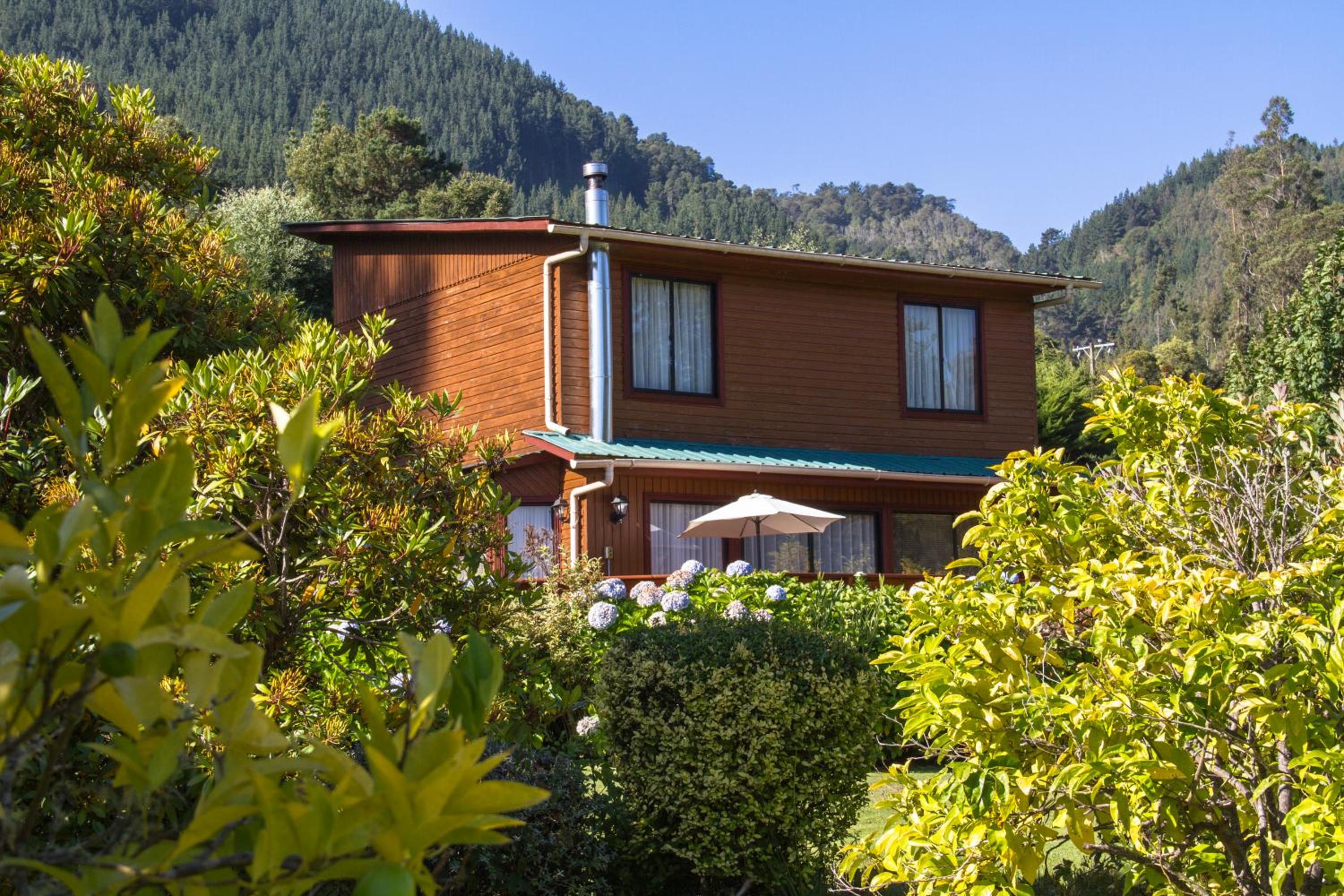 Four-Bedroom House photo 2