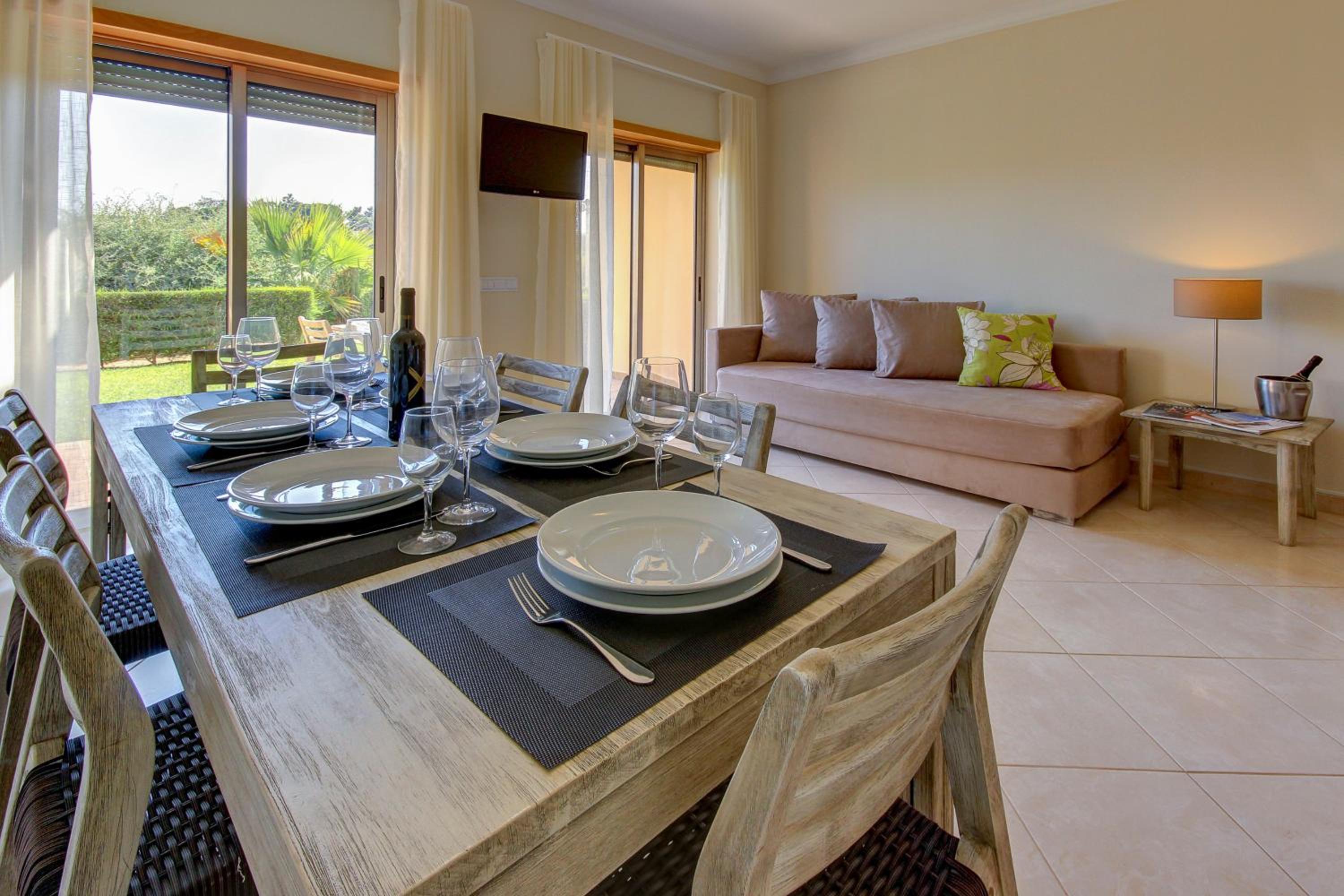 Two-Bedroom Villa (6 Adults) - Photo 23
