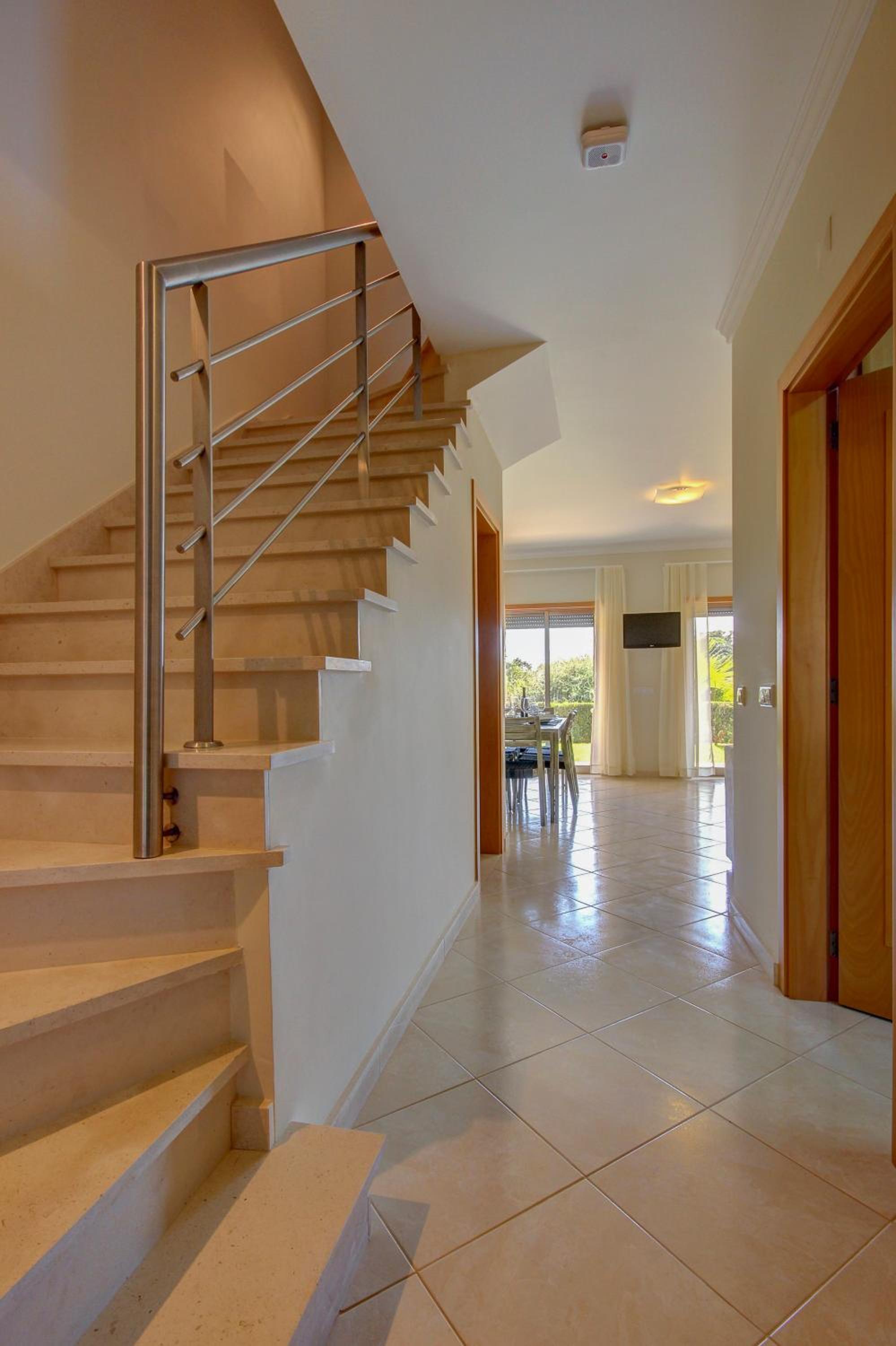 Two-Bedroom Villa (4 Adults) - Photo 5