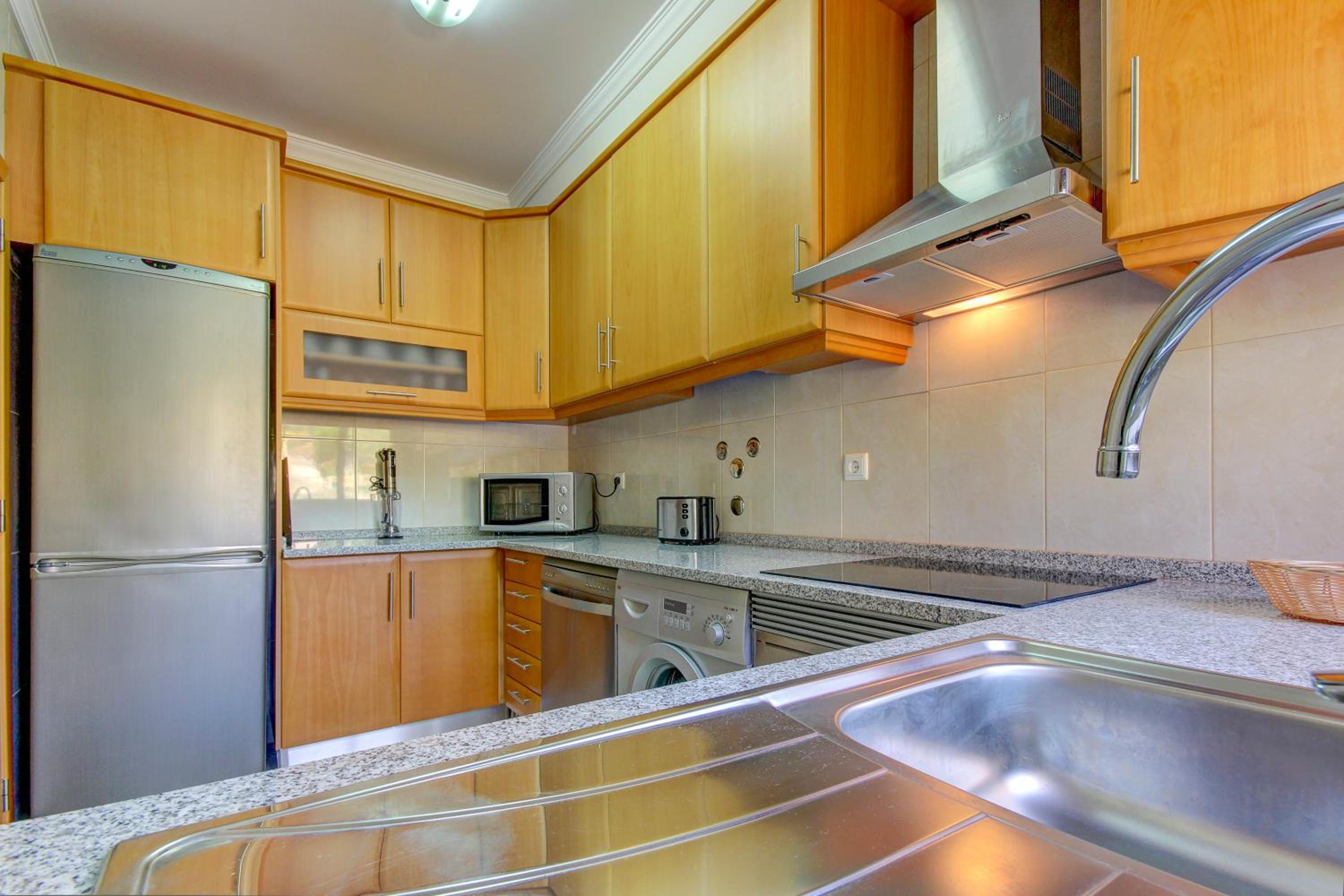 Two-Bedroom Villa (4 Adults) - Photo 6
