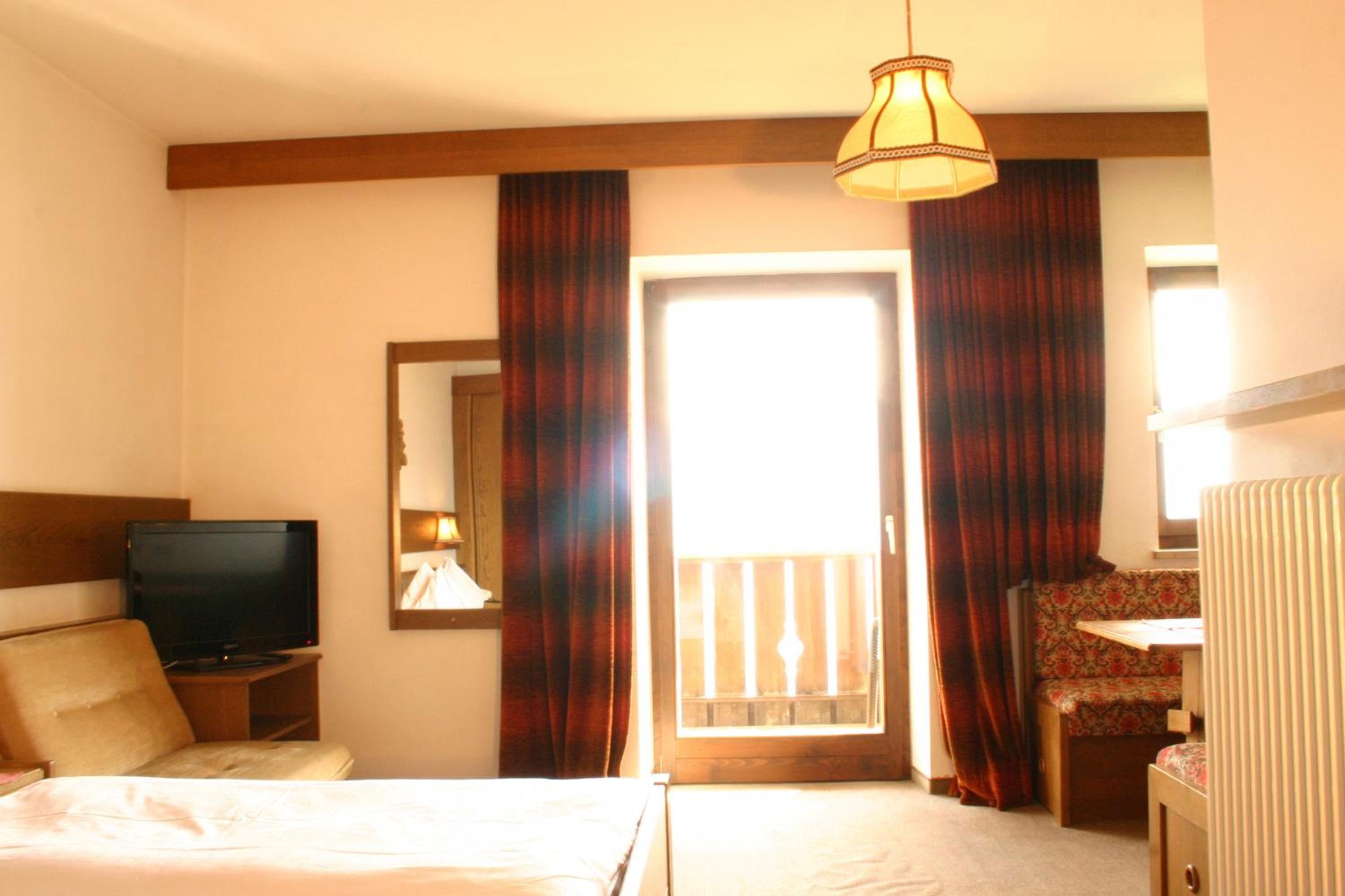 Apartment with Mountain View photo 1