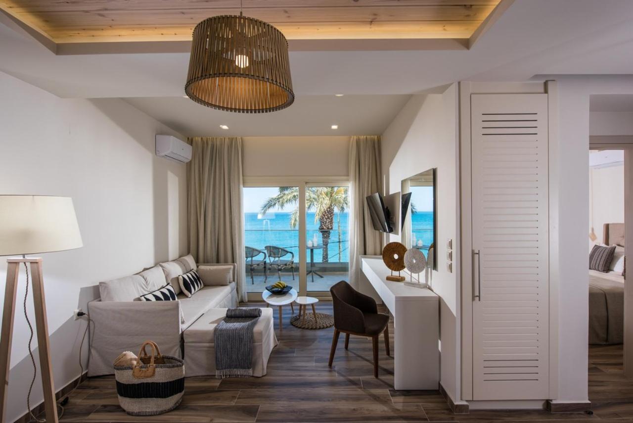 Apartment with Sea View - Photo 9