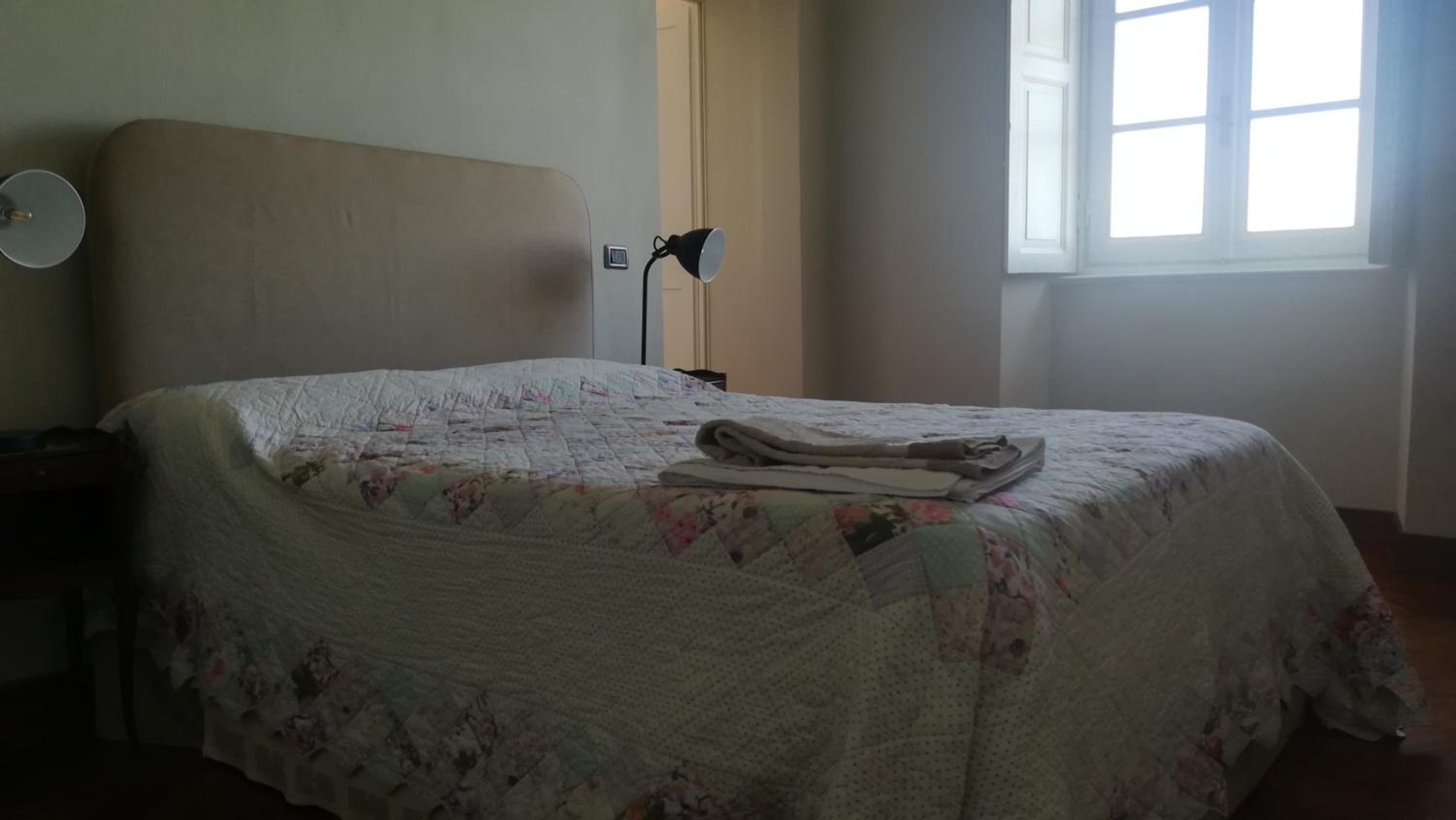 One-Bedroom Apartment - Photo 1