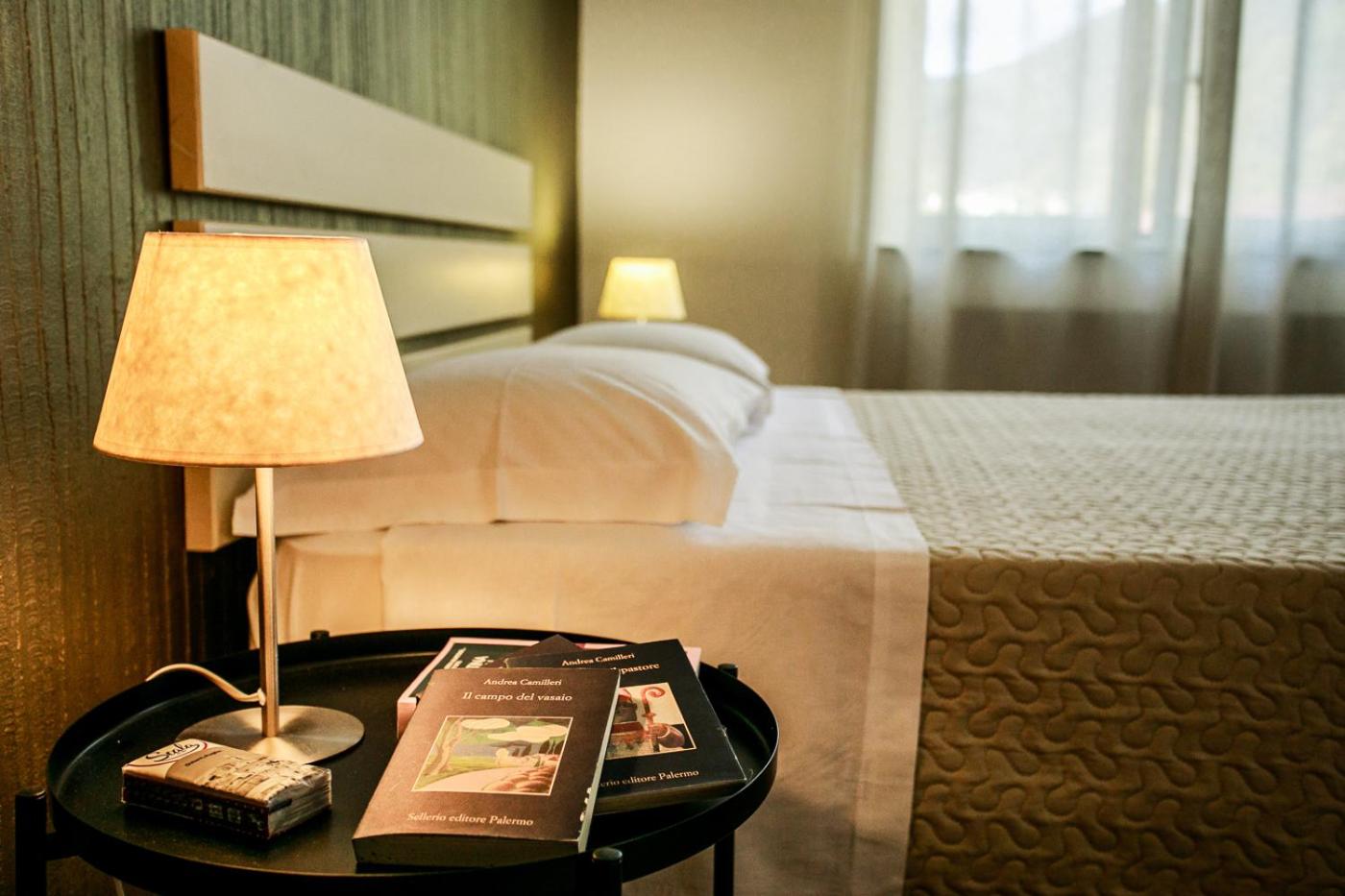 Double Room with Private Bathroom photo 2