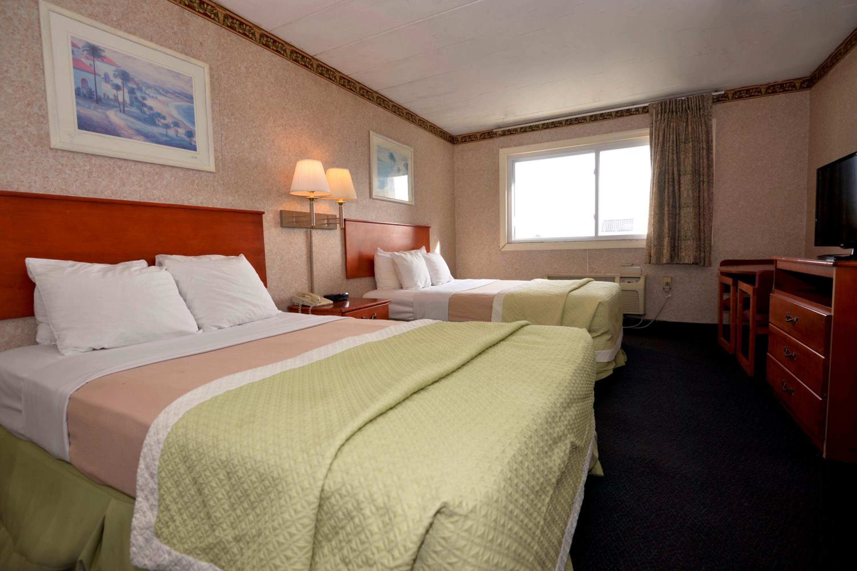 Double Room with Two Double Beds - Smoking - Photo 7