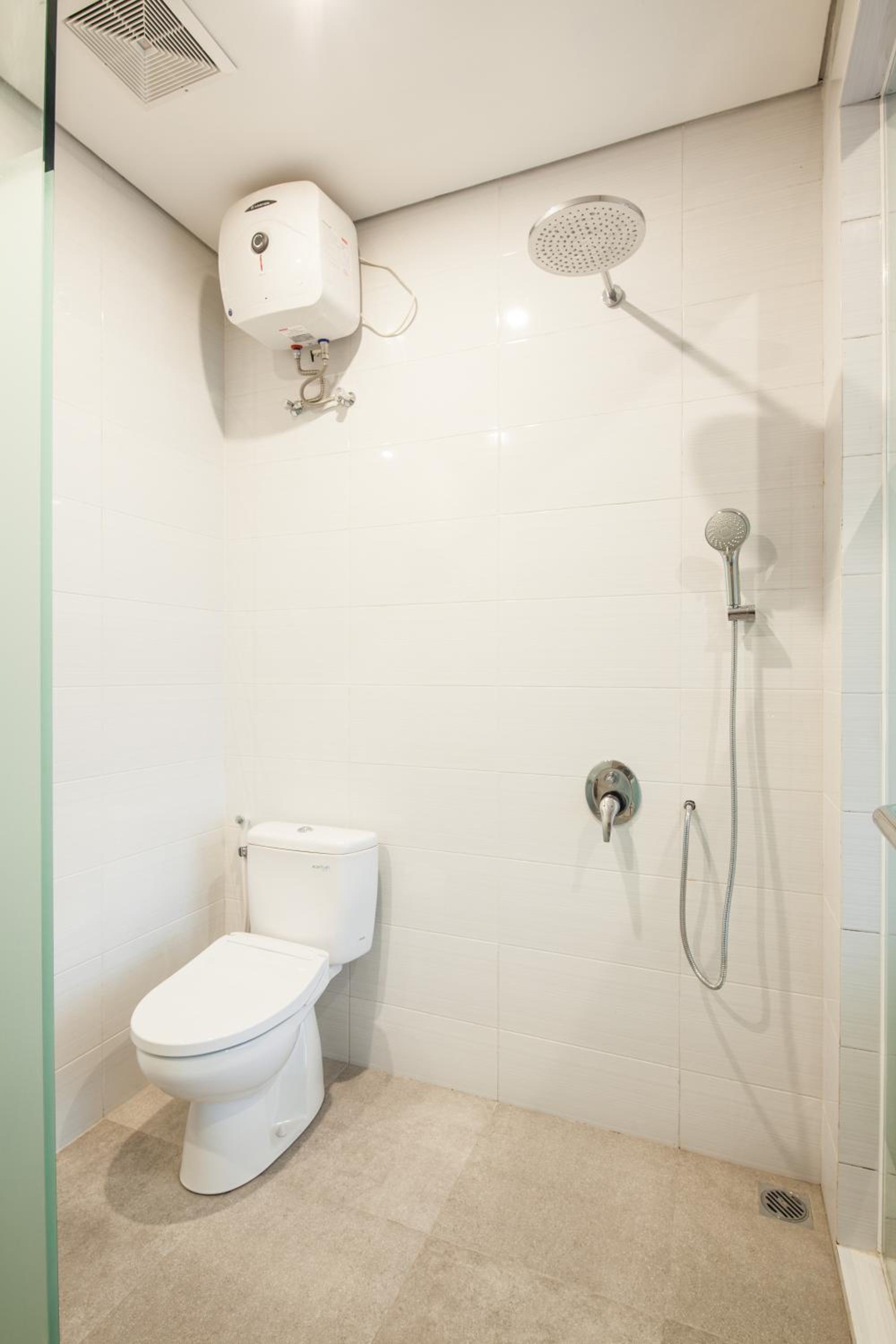 Deluxe King Room - Photo 4