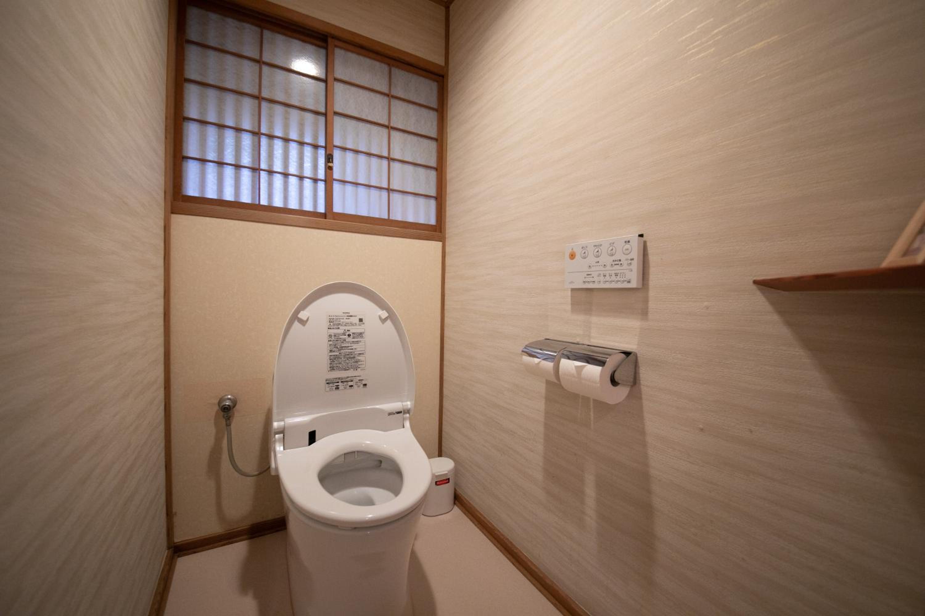 Japanese-Style Standard House Annex with Open Air Bath photo 3