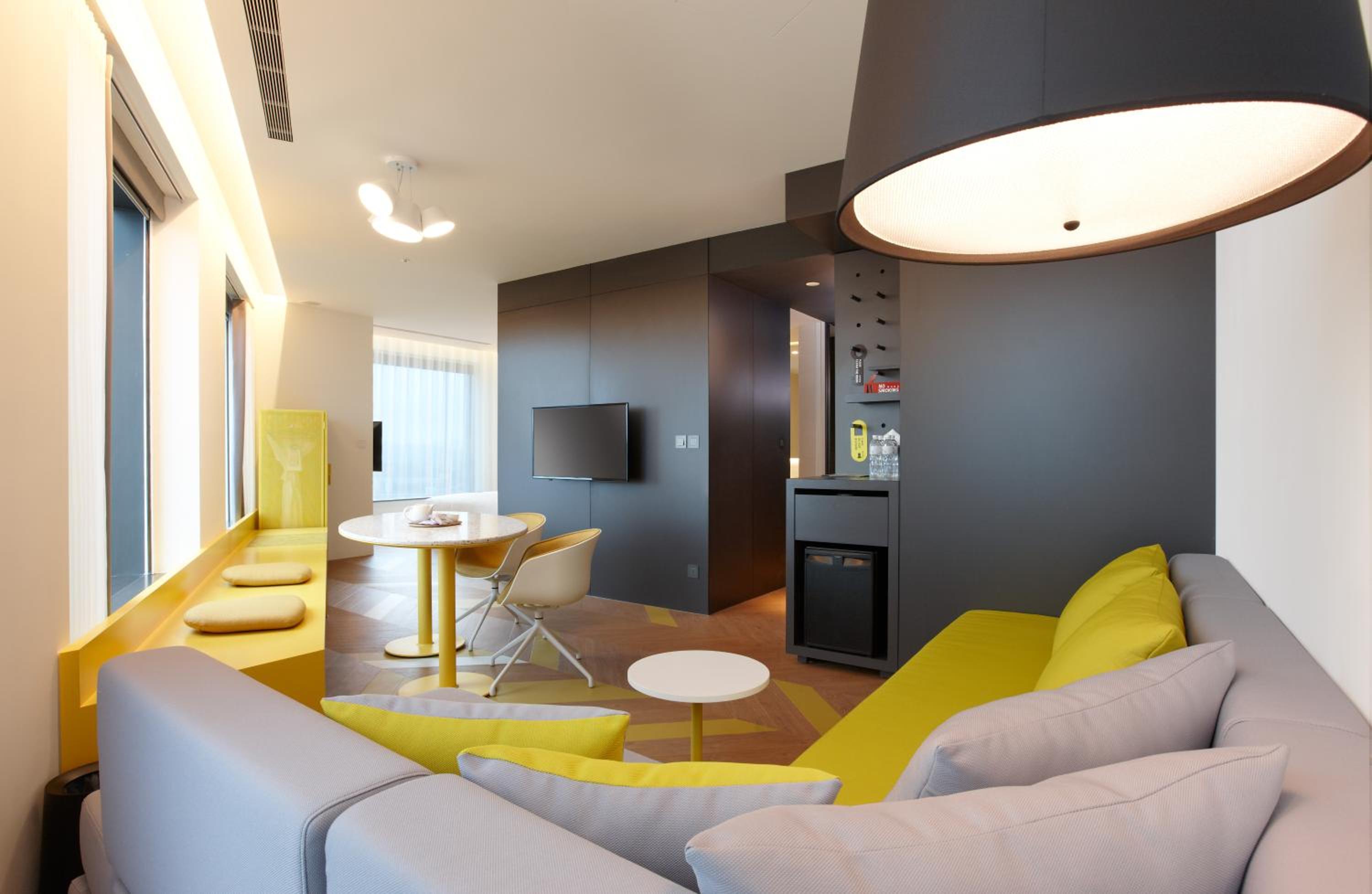 Deluxe Suite photo 1