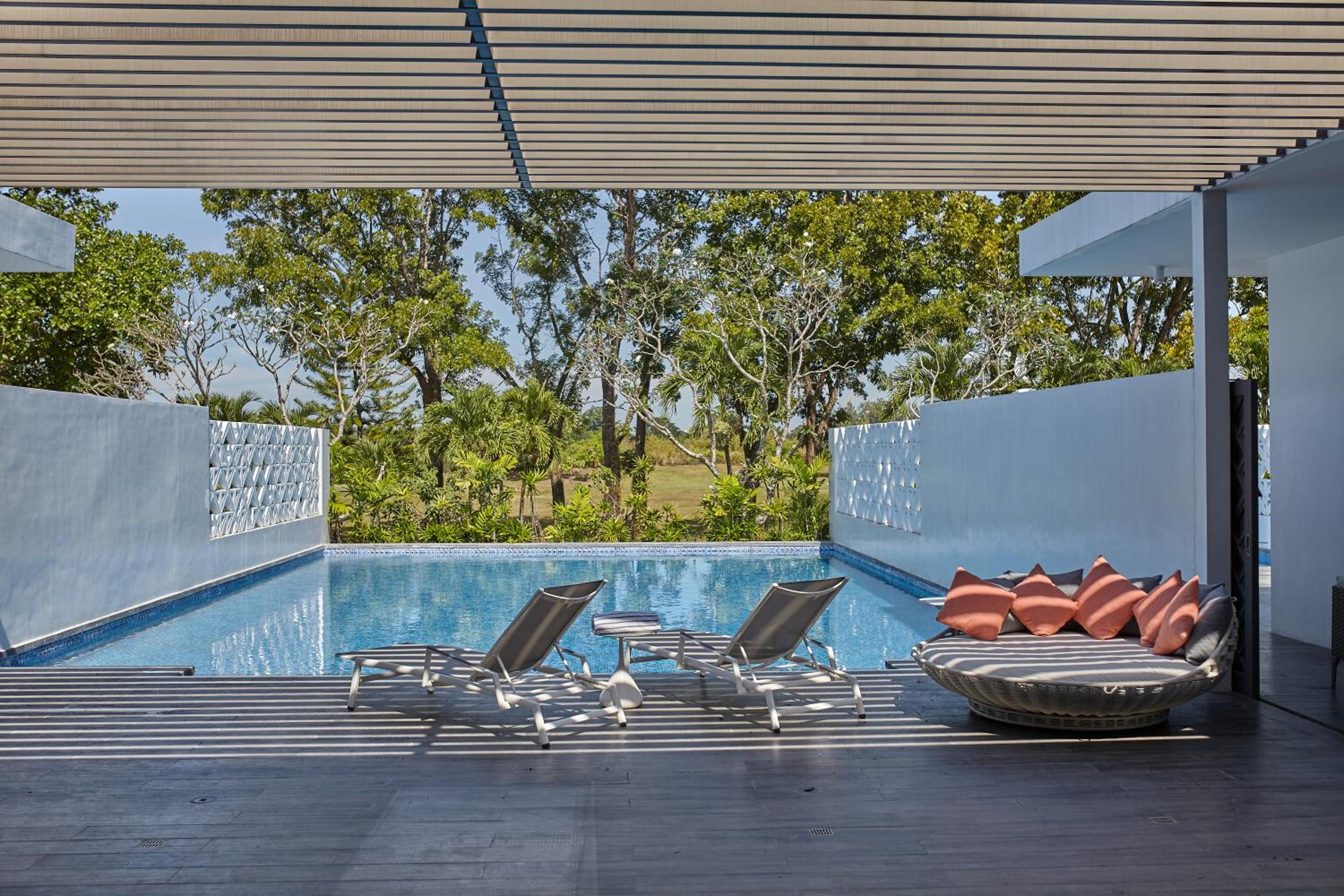 Deluxe Villa with Private Pool - Photo 2
