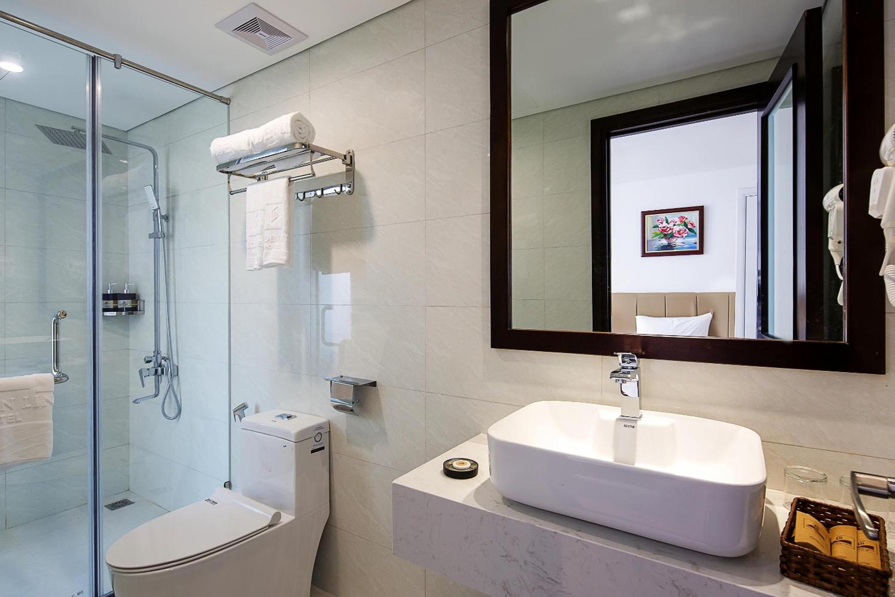 Superior Twin Room with Sea View - Photo 5