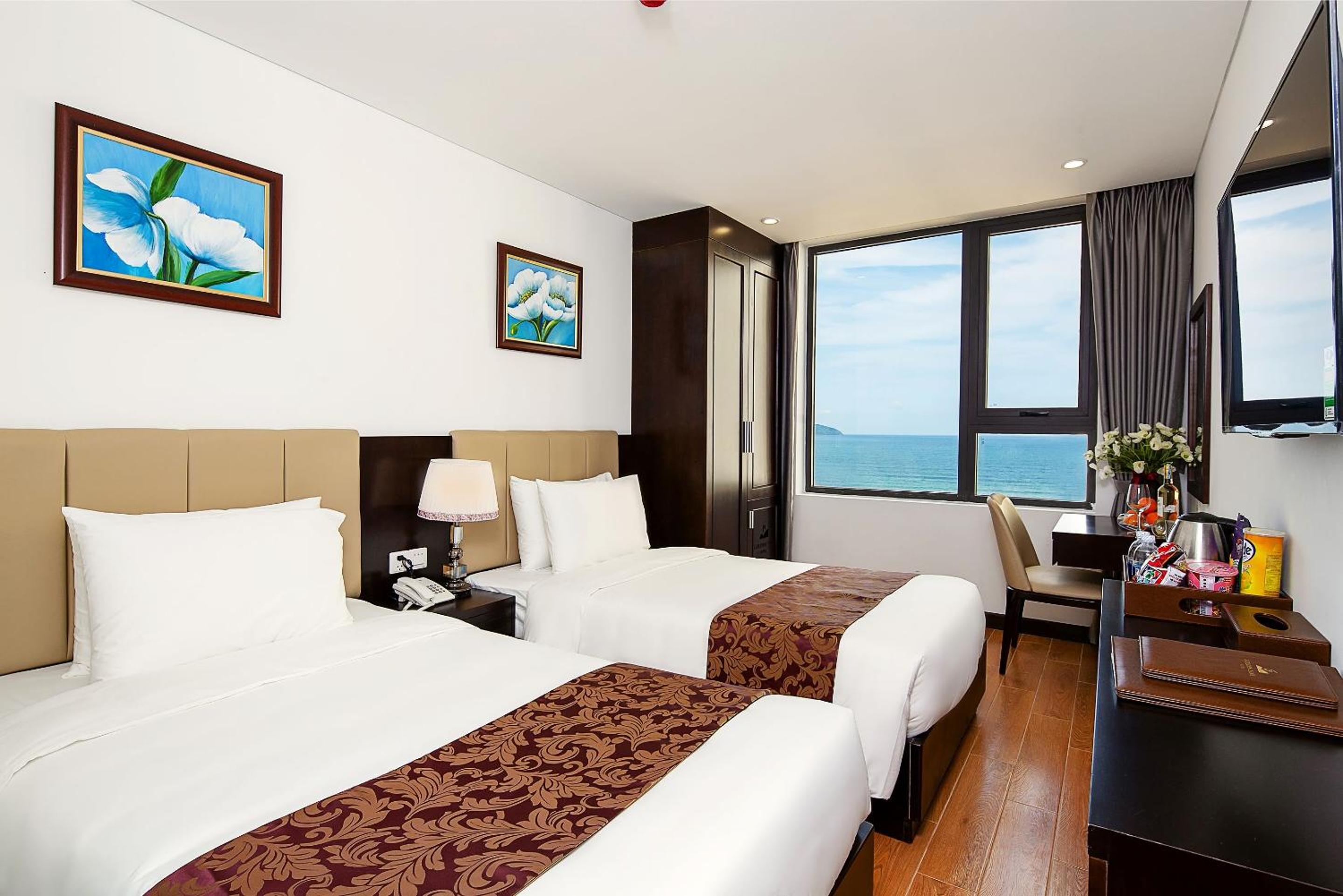 Superior Twin Room with Sea View - Photo 1