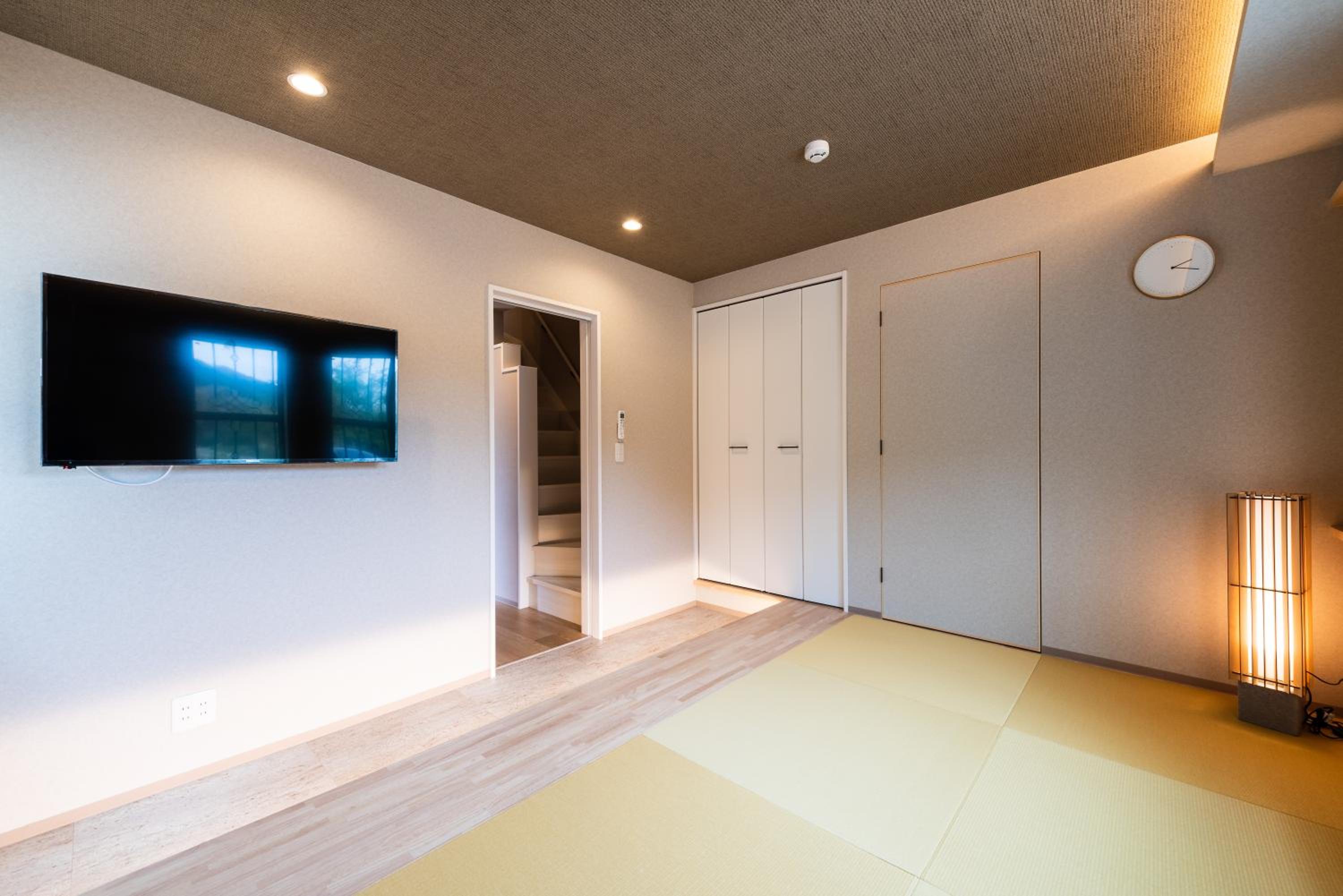 Two-Bedroom Townhouse - Photo 11