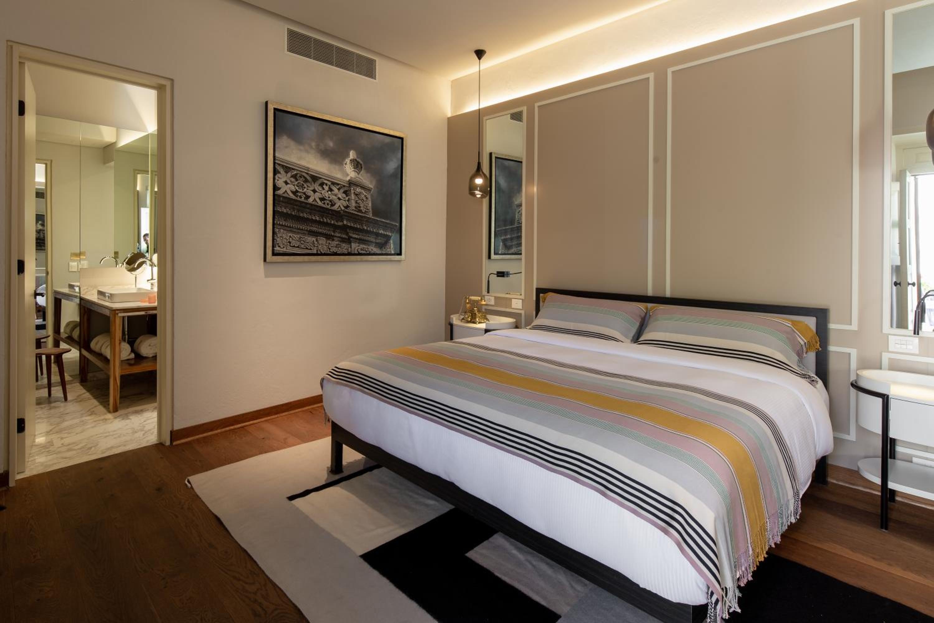 Deluxe Double Room photo 3