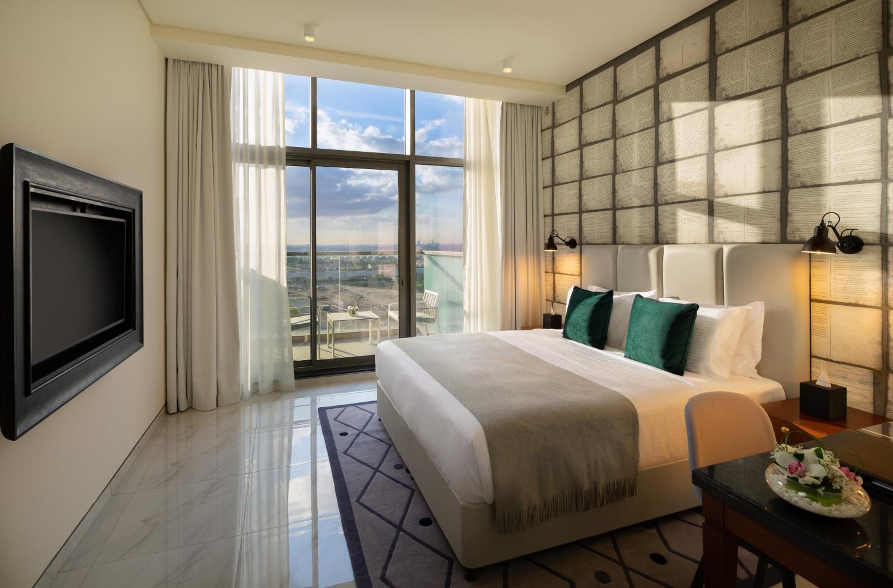 Executive One bed - Burj Khalifa Partial View with Free Beach and Mall Shuttle thumbnail 5