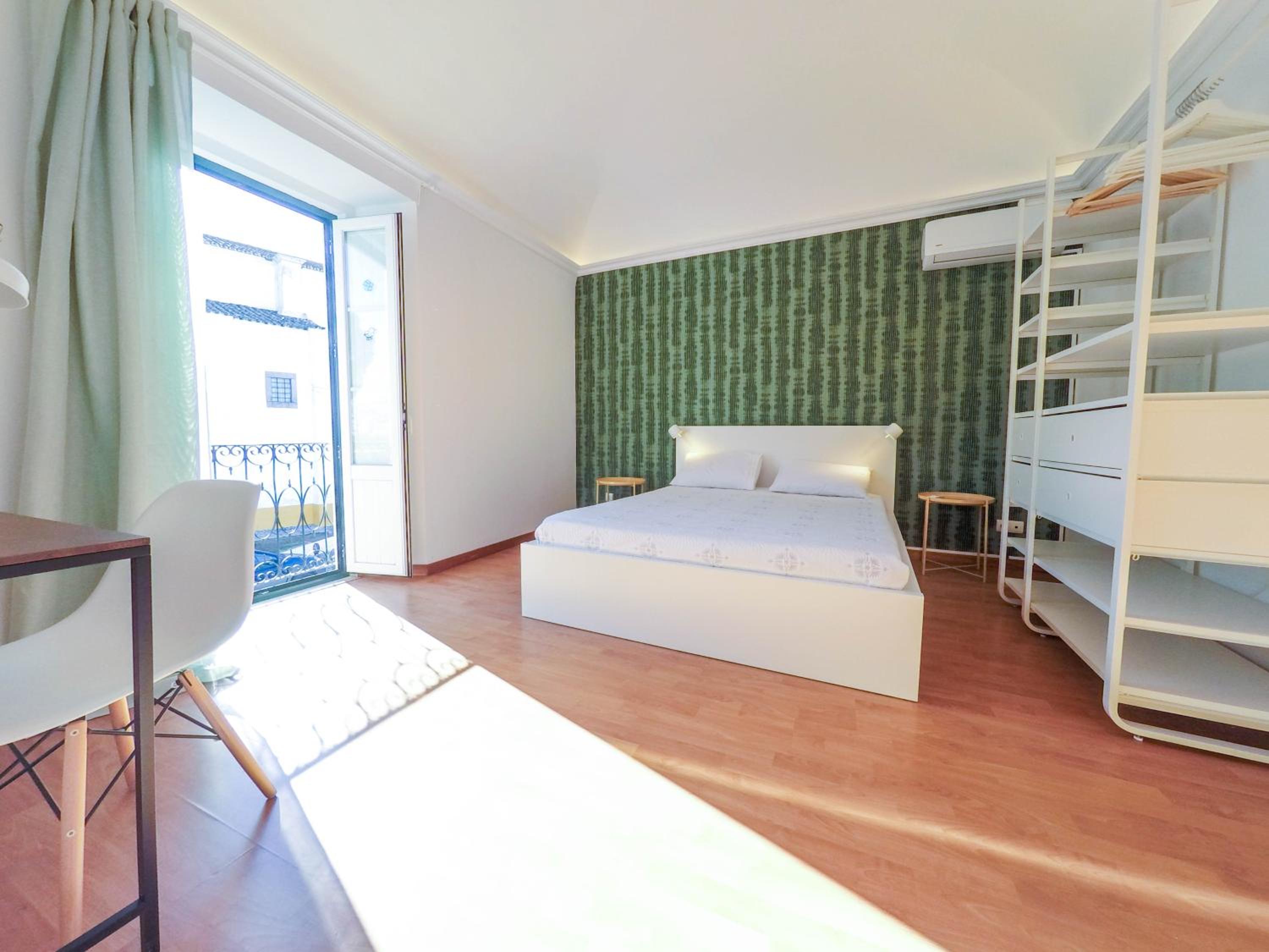 Two-Bedroom House - Photo 8