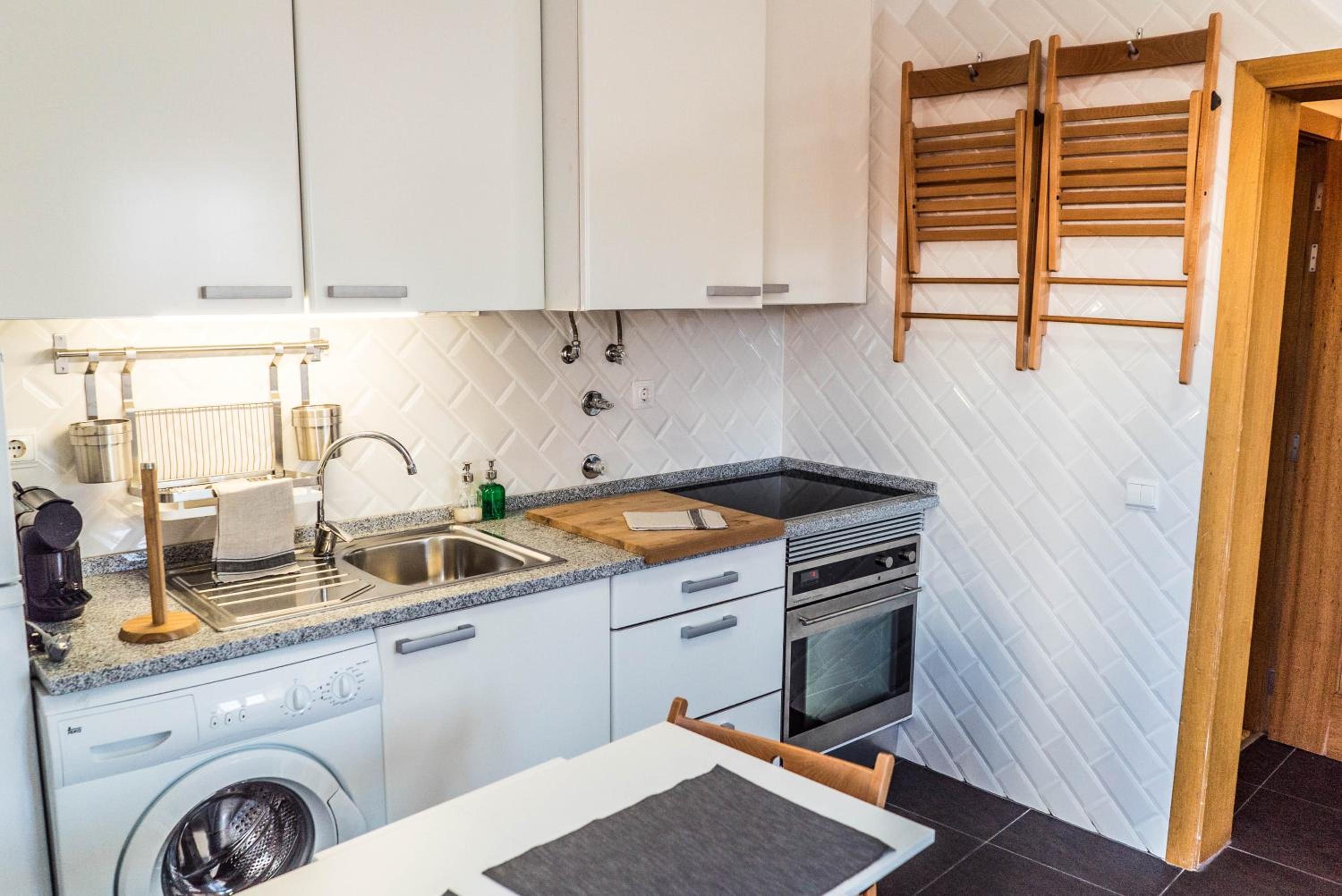 Two-Bedroom House - Photo 42