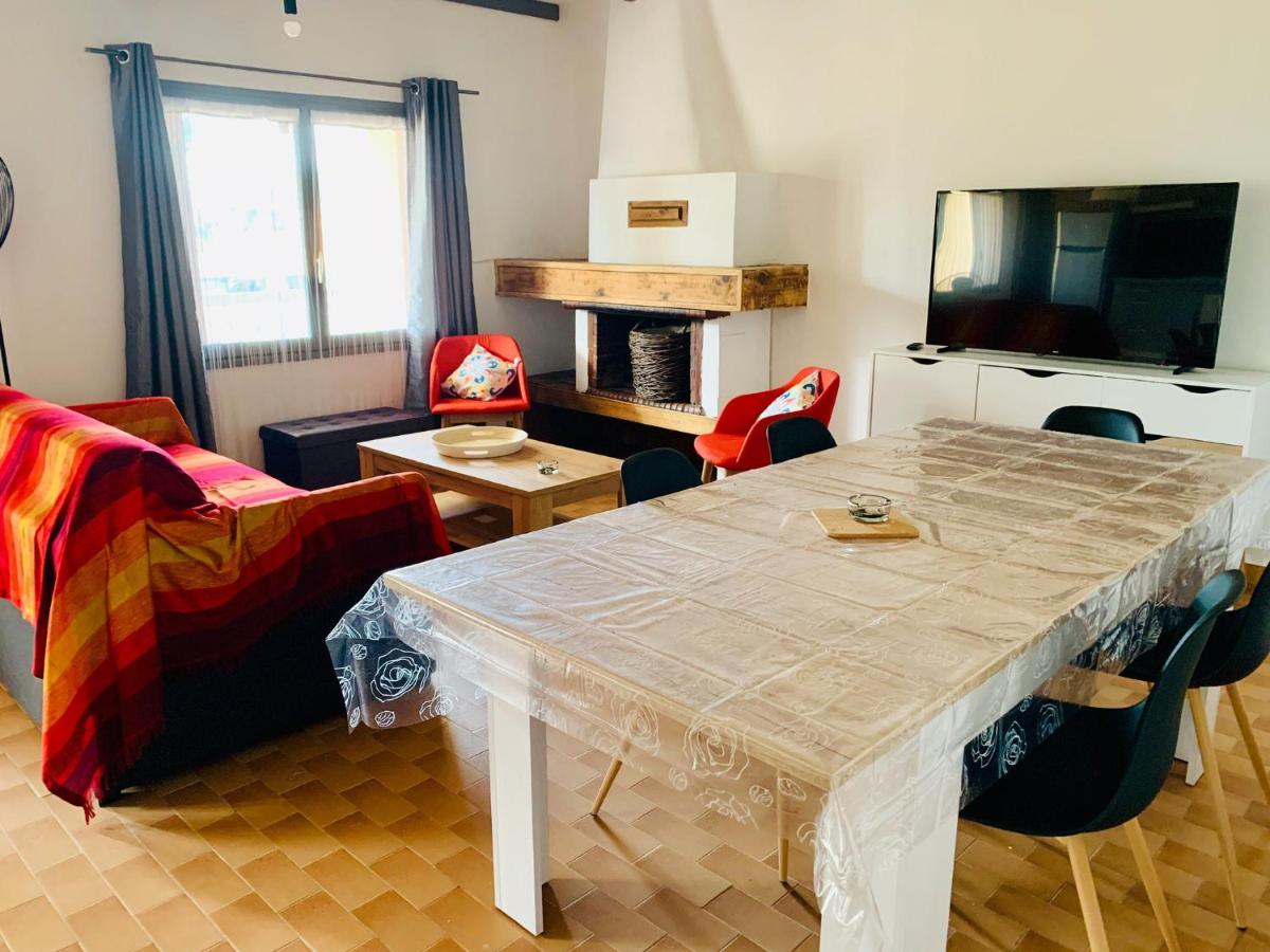 Three-Bedroom Apartment - Photo 3