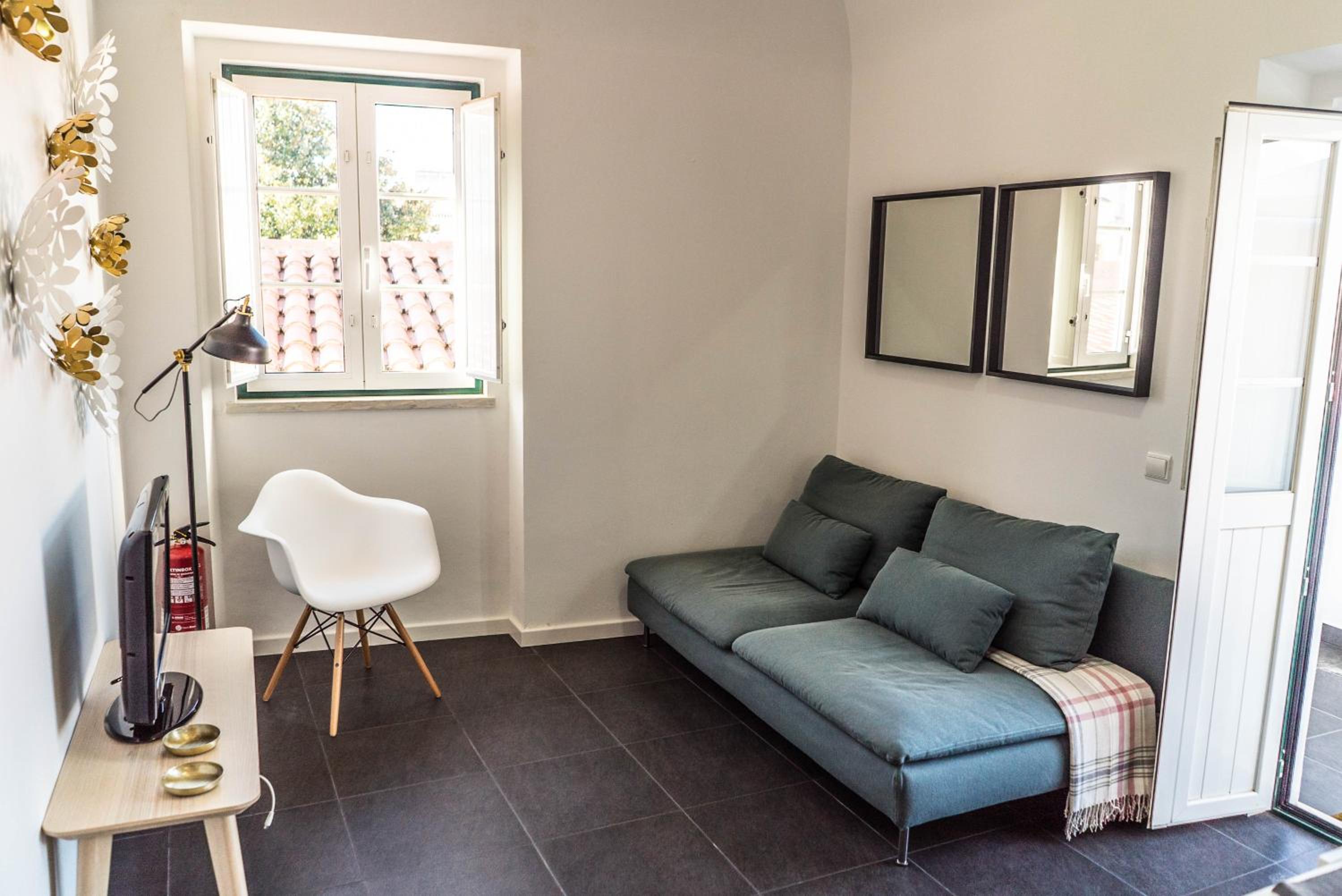 Two-Bedroom House - Photo 1