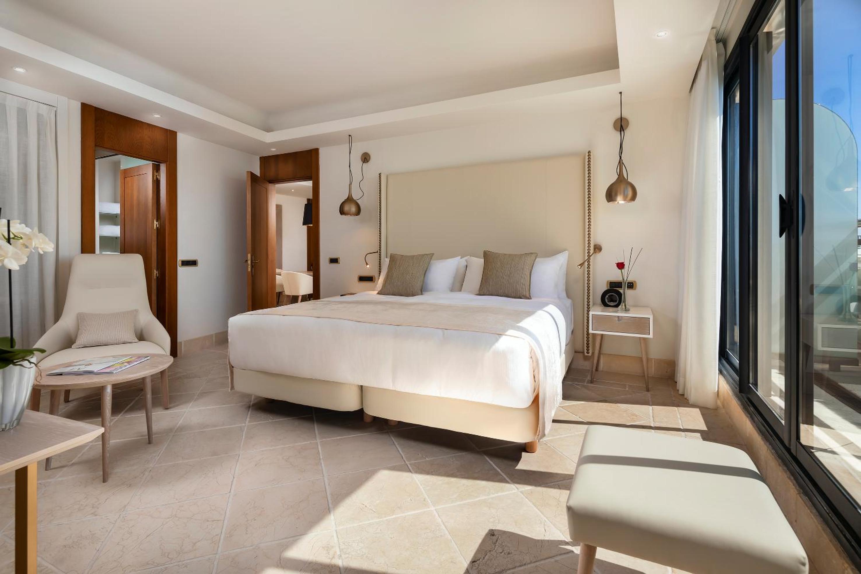Suite Presidencial Red Level