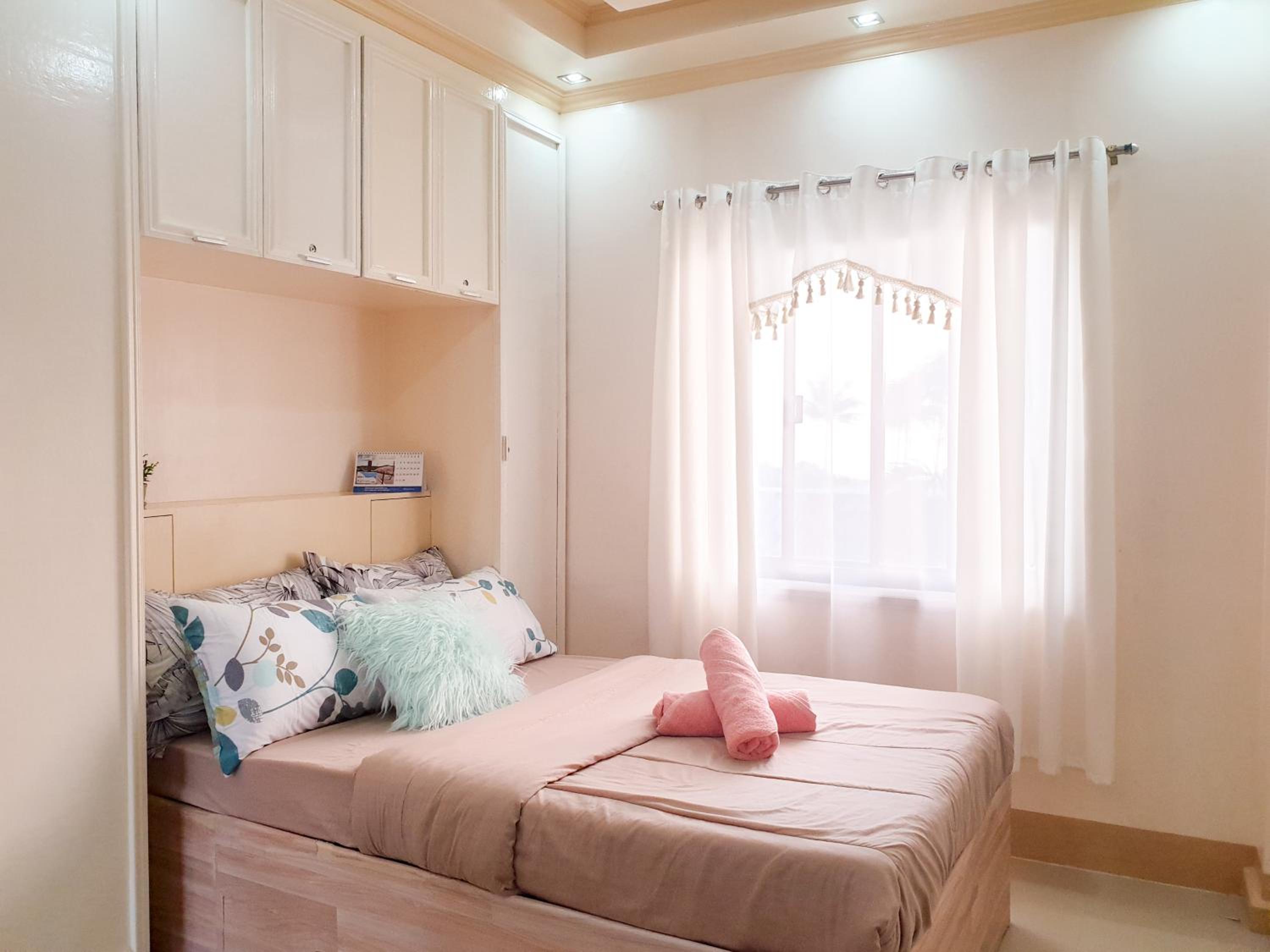 Family Room with Bathroom - Photo 1