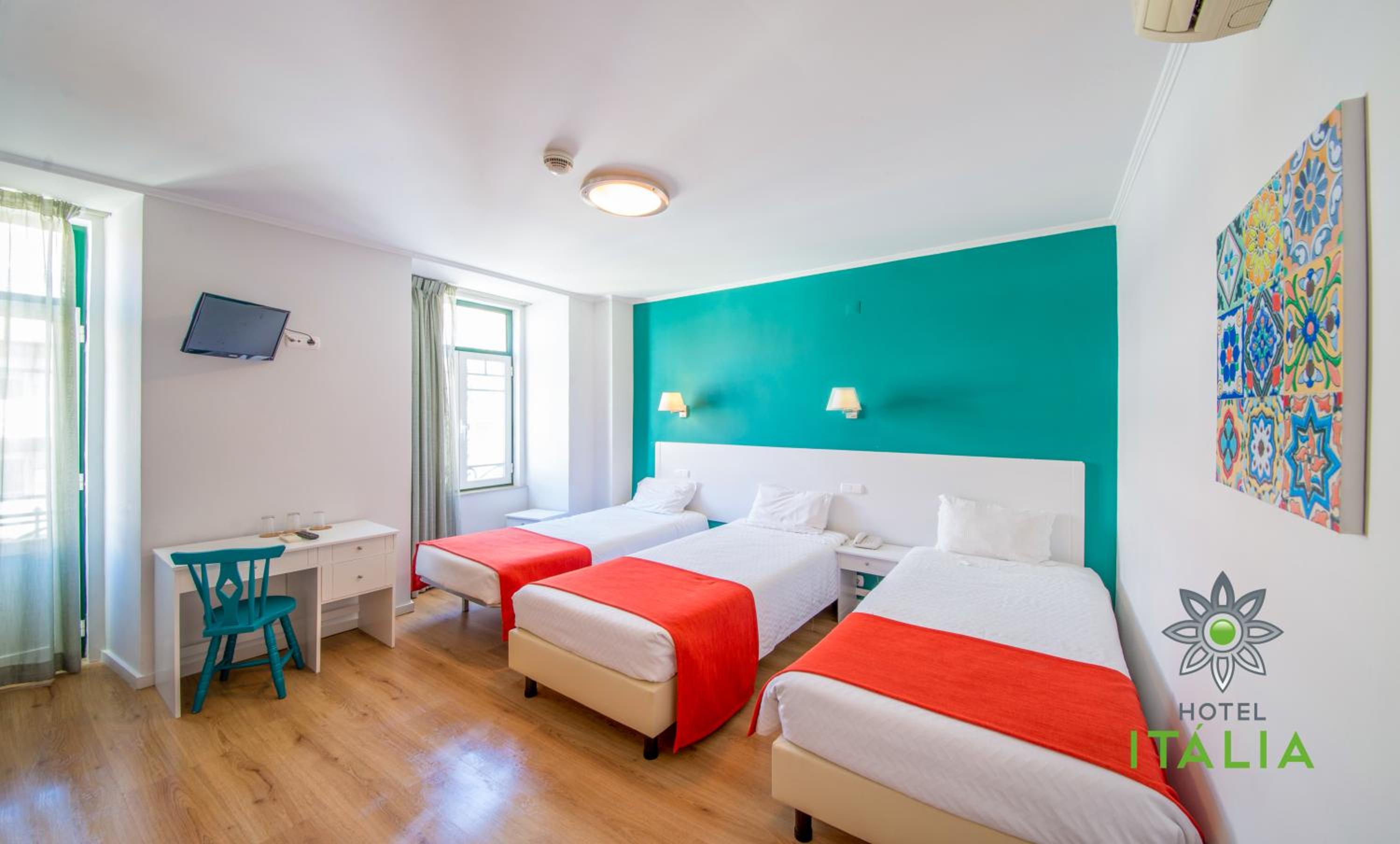 Triple Room with Balcony - Photo 1