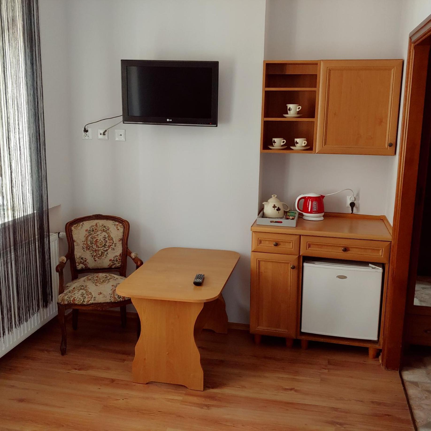Double Room with Balcony photo 2