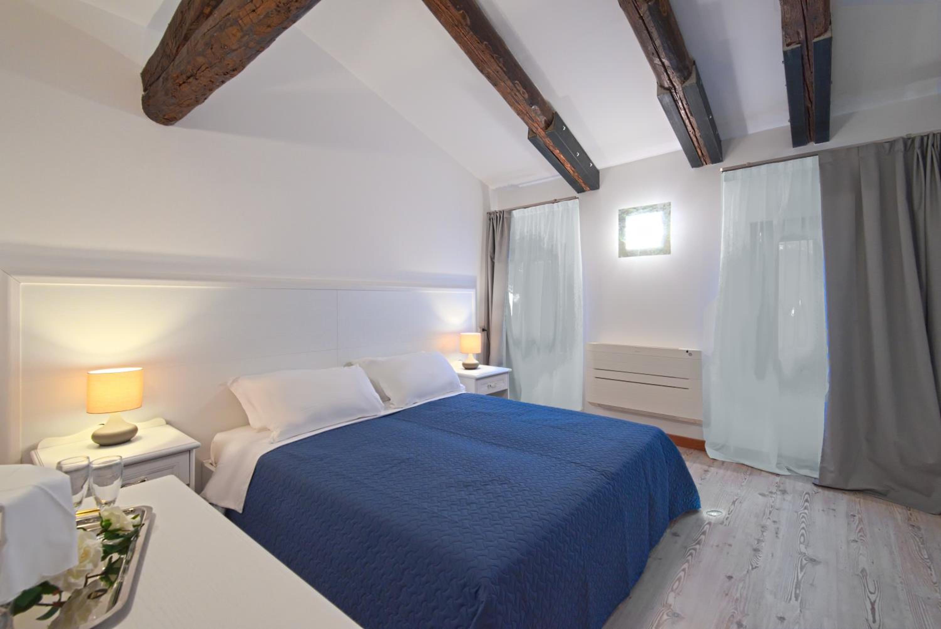 Superior Double or Twin Room  photo 3