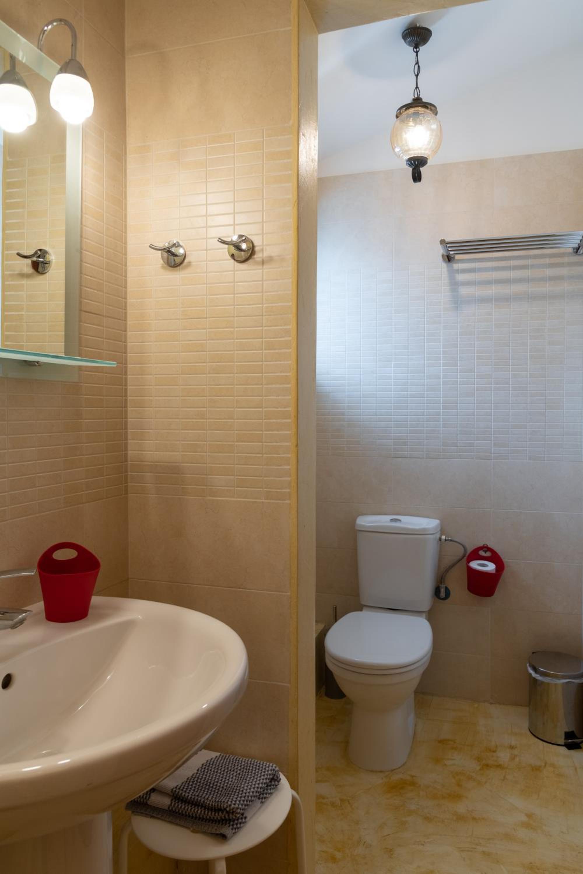 Apartment - Photo 3