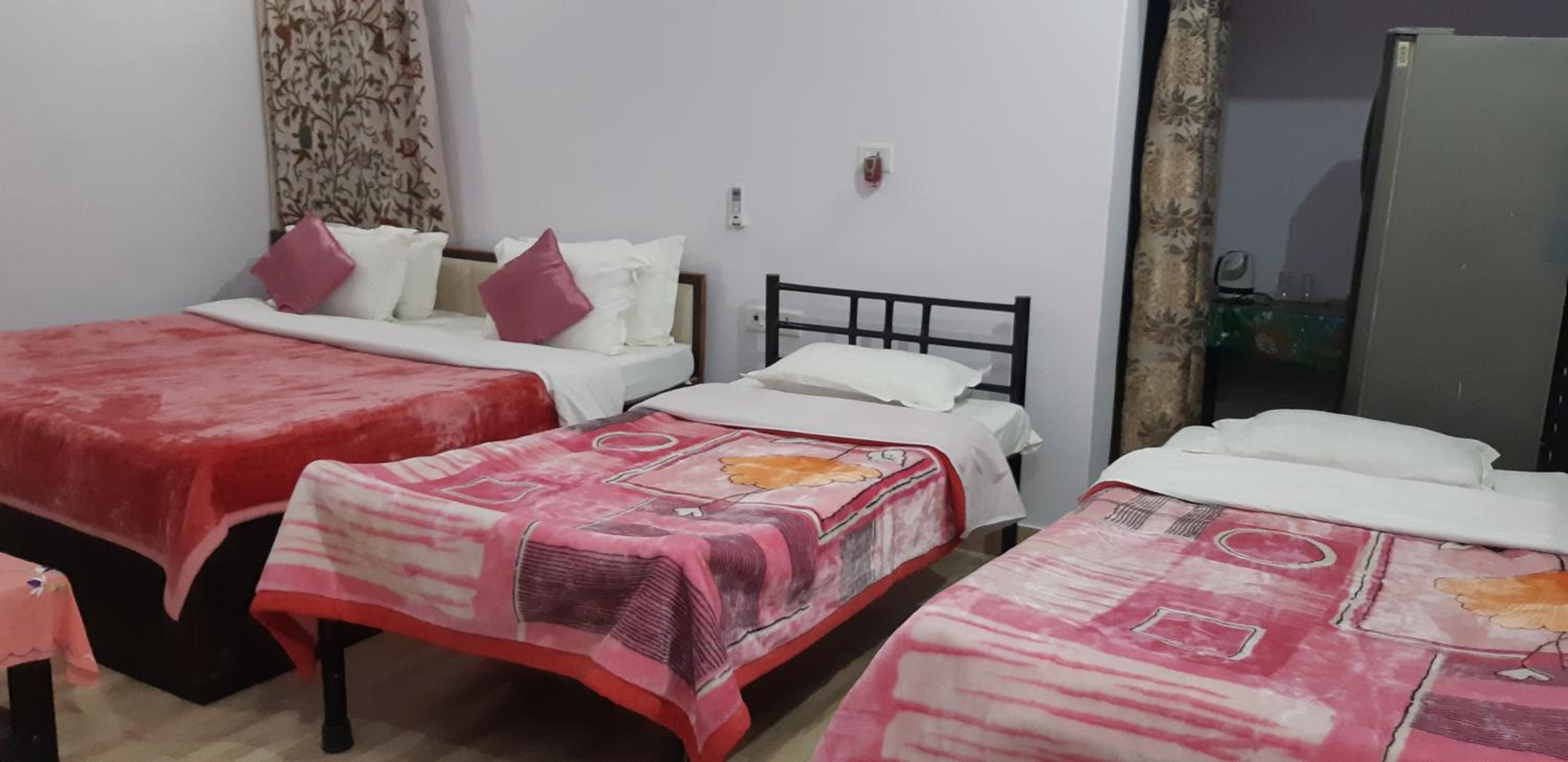 4-Bed Mixed Dormitory Room photo 3