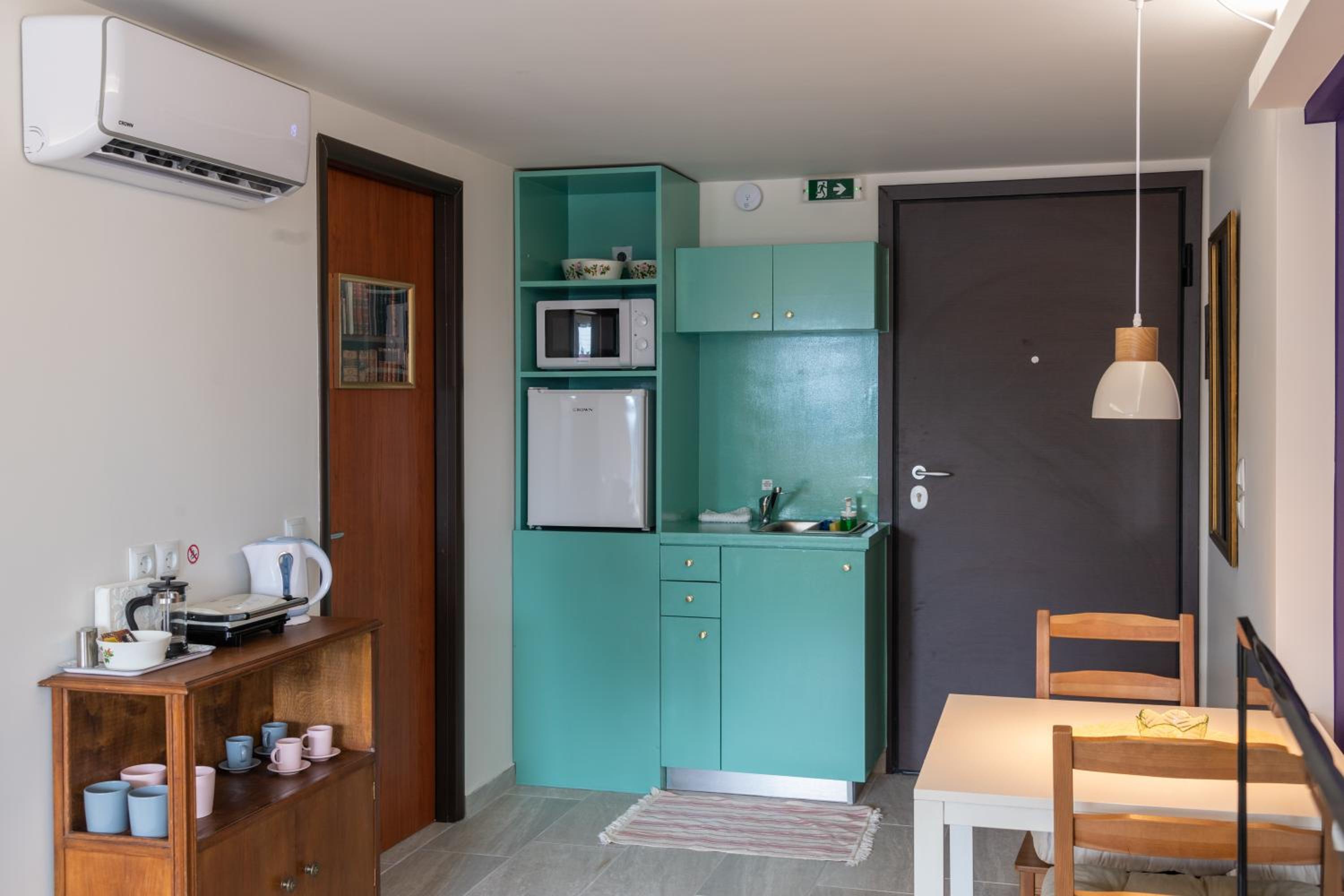 Studio Apartment - Photo 5