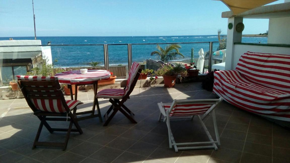 Apartment with Sea View photo 2