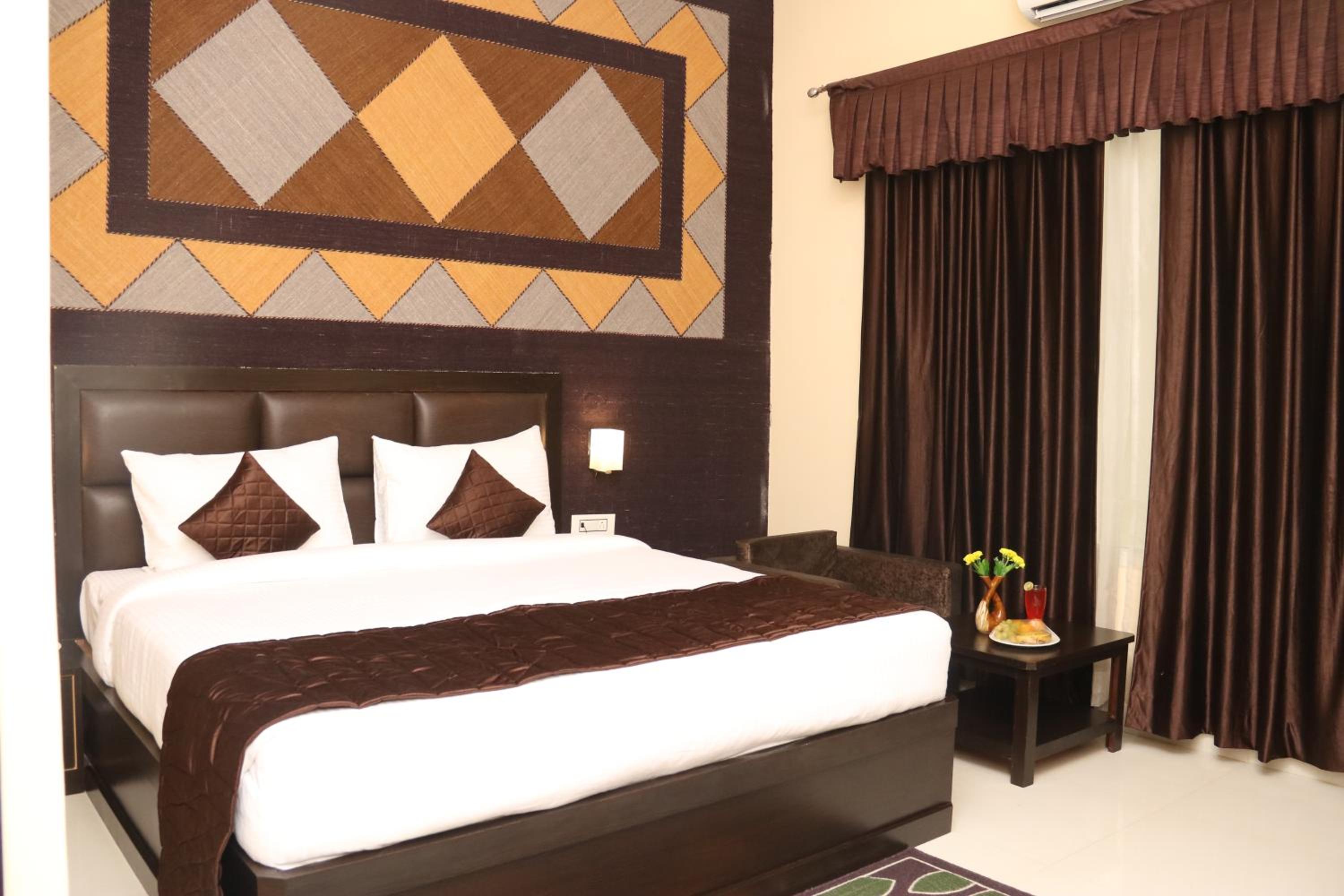 Deluxe Double Room photo 2