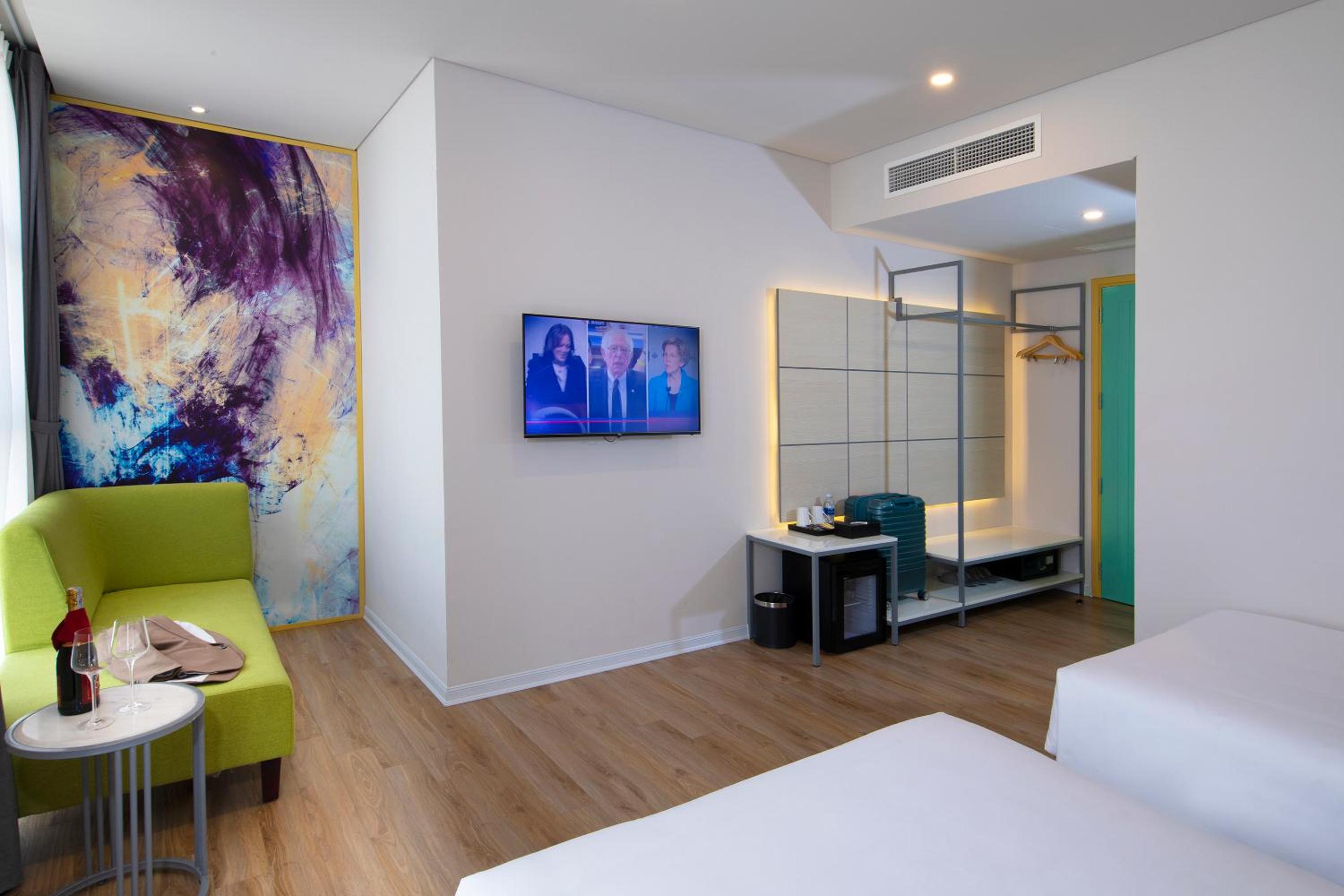 Family Double Twin Connecting Room - Photo 12
