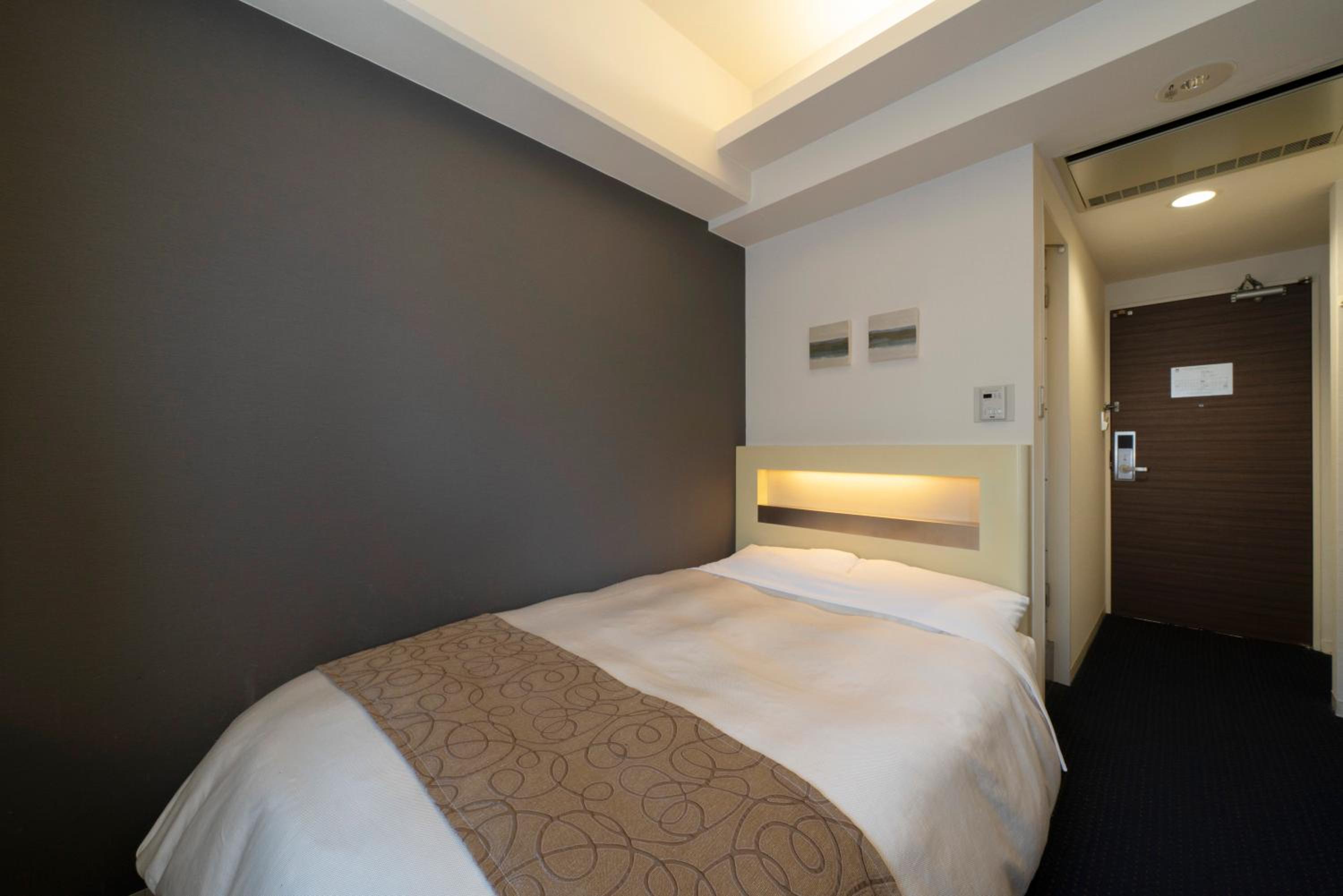Double Room with Small Double Bed - Smoking