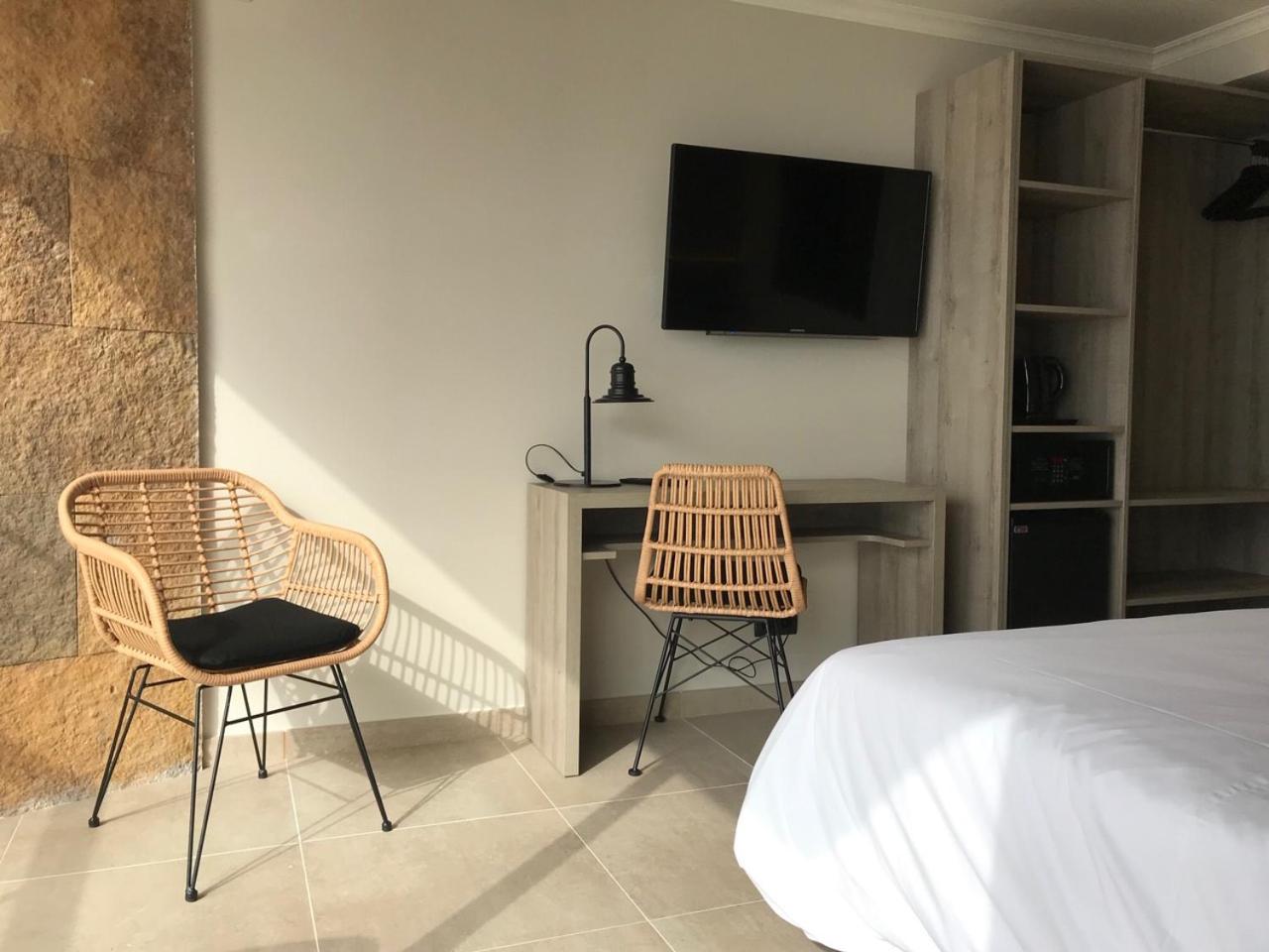 Premium Double Room - Photo 2