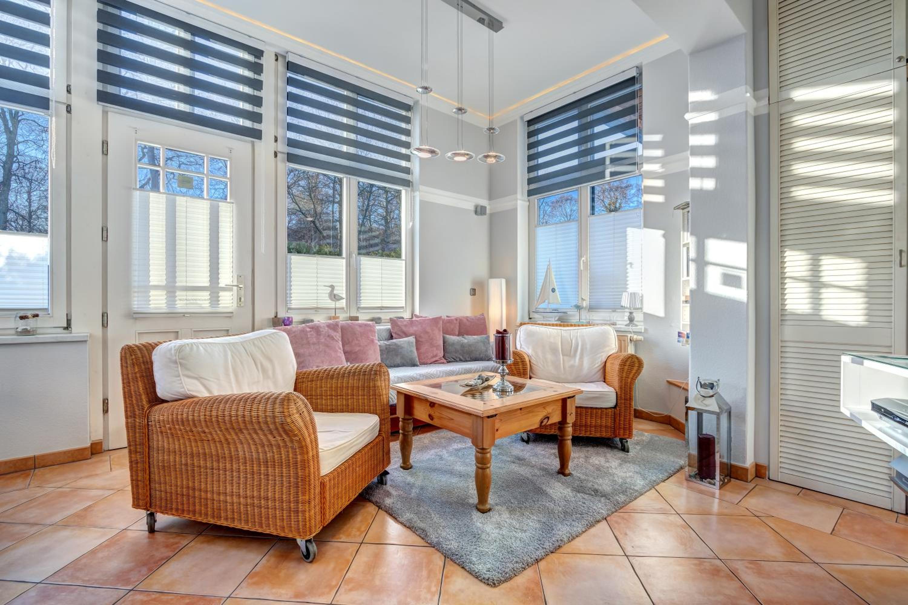 Apartment with Balcony photo 1