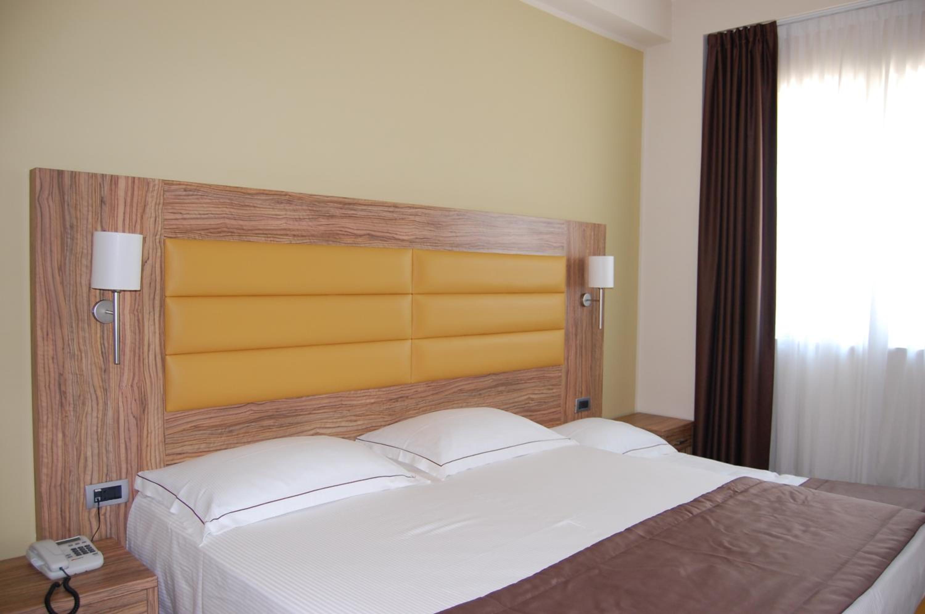 Double or Twin Room photo 2