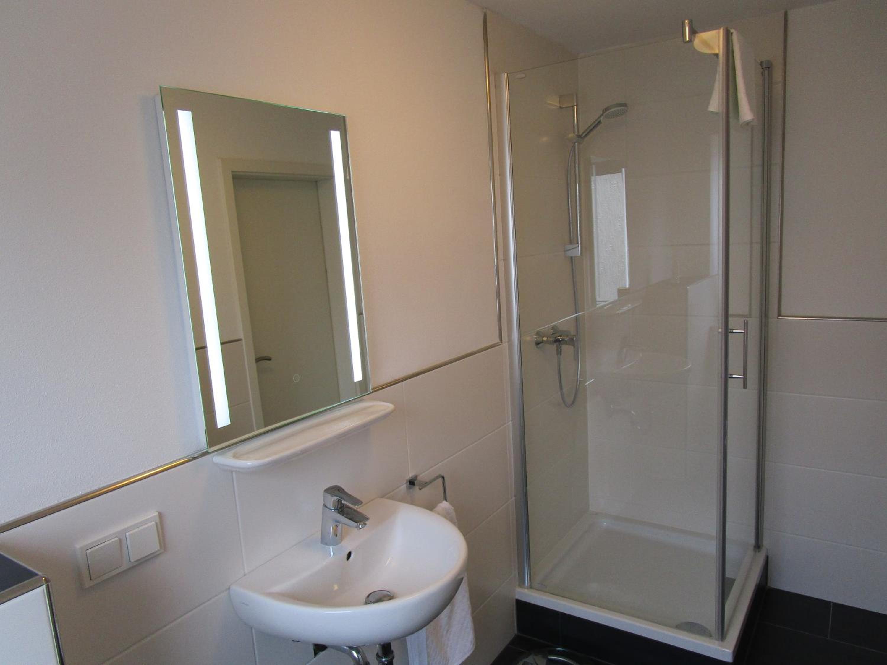 Two-Bedroom Apartment - Photo 11
