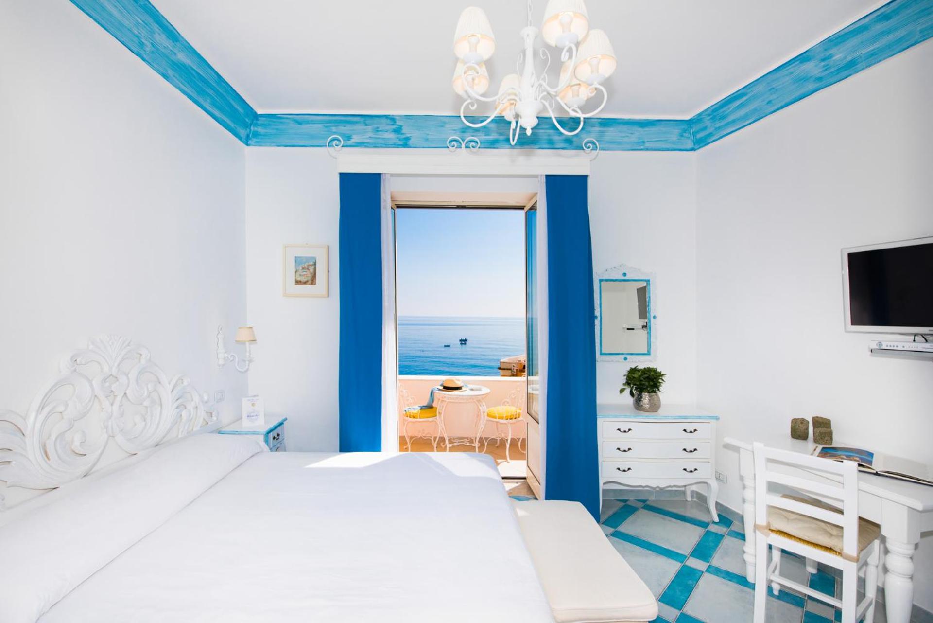 Studio with Sea View photo 1