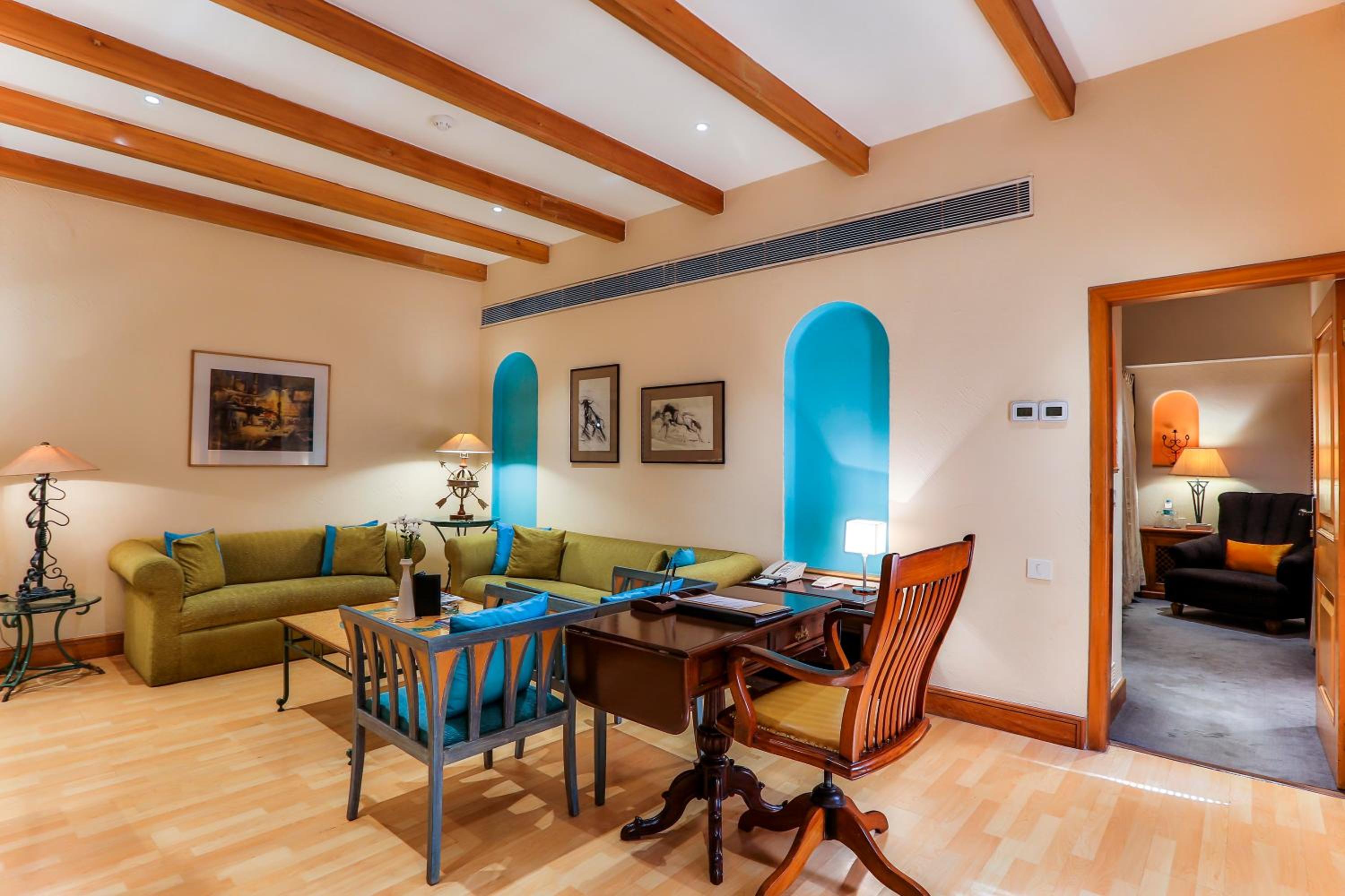 Junior Suite with 15% discount on food and beverages