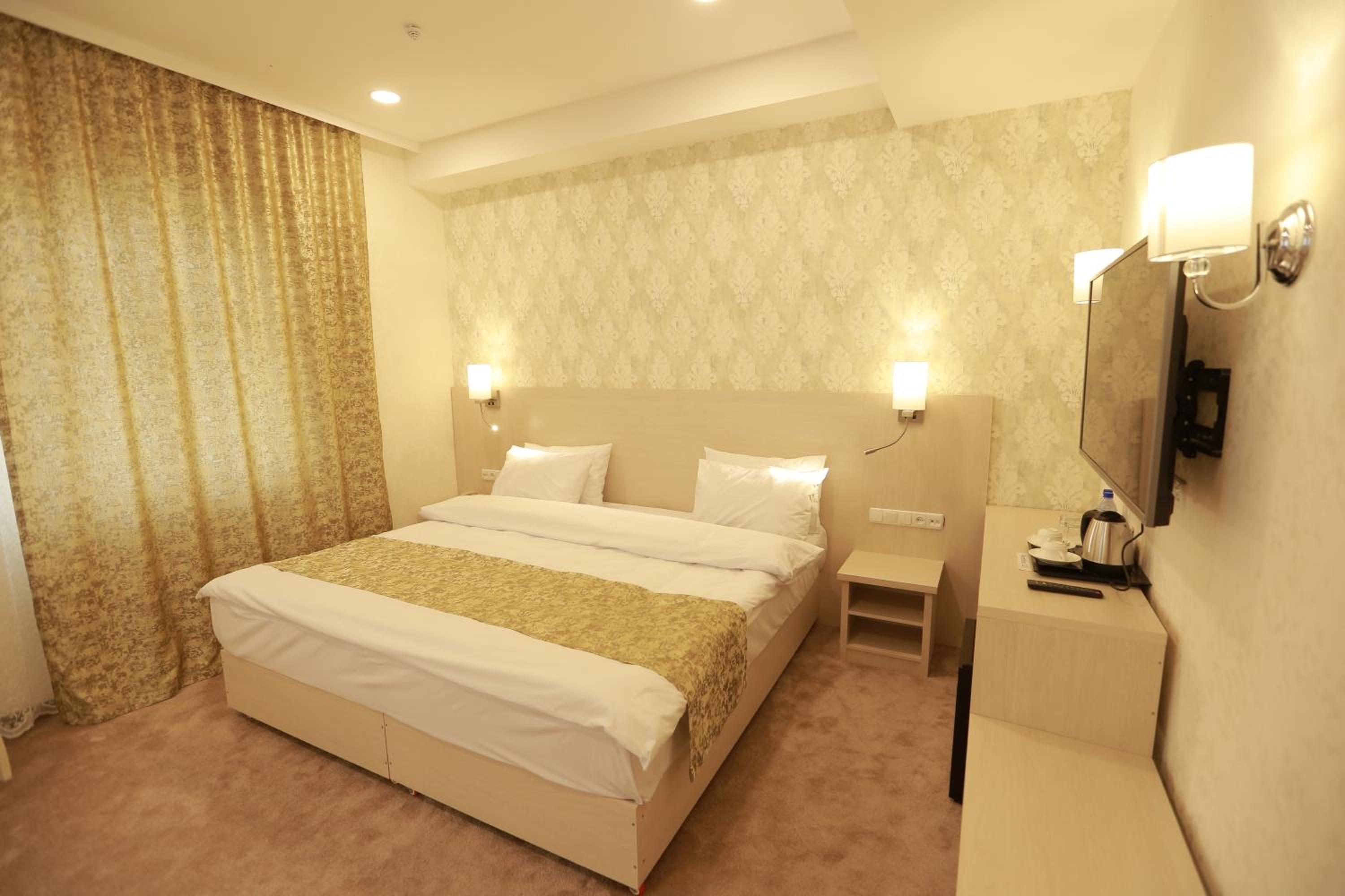 Double or Twin Room with Pool View