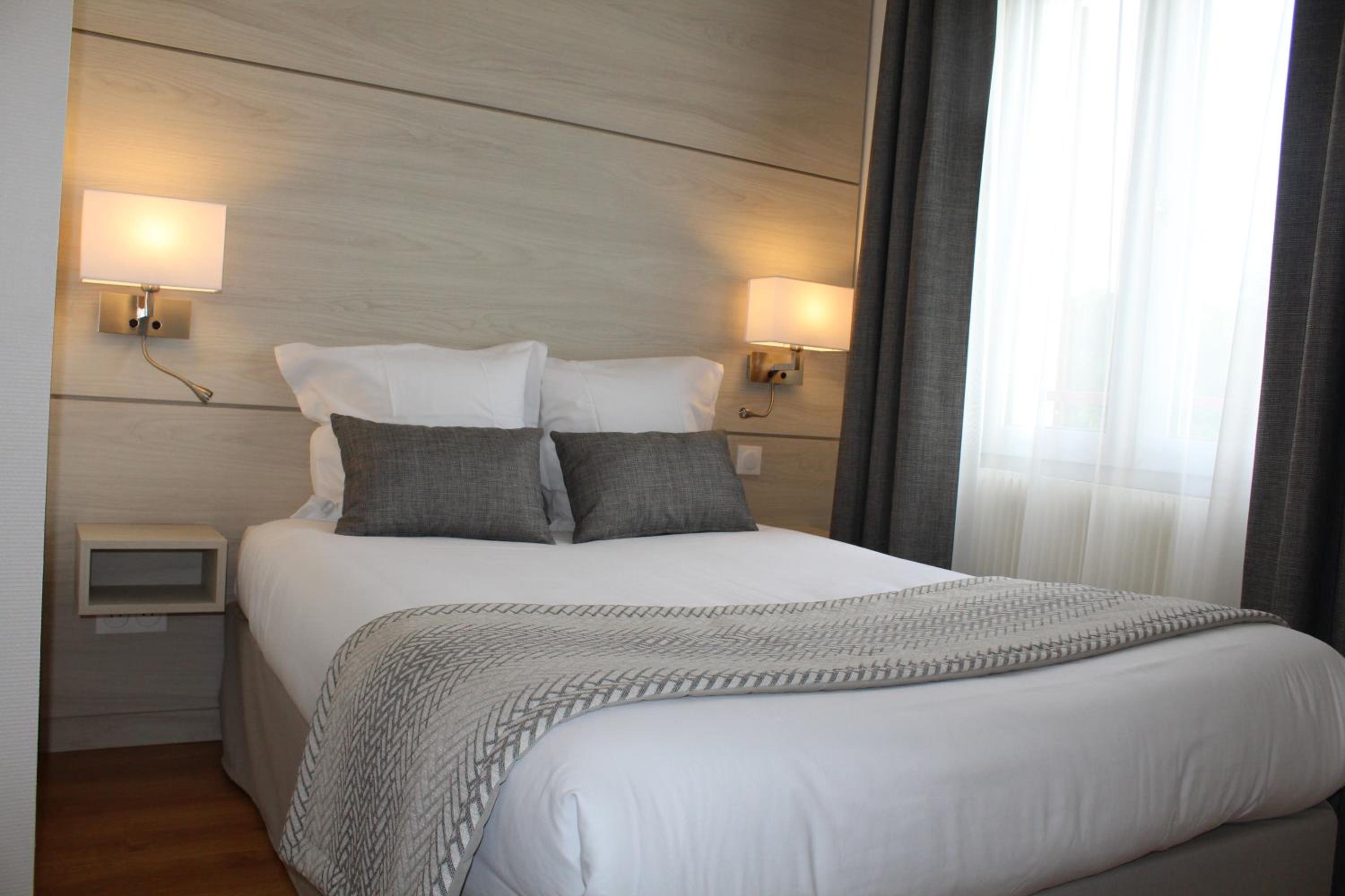 Standard Double Room - Photo 5