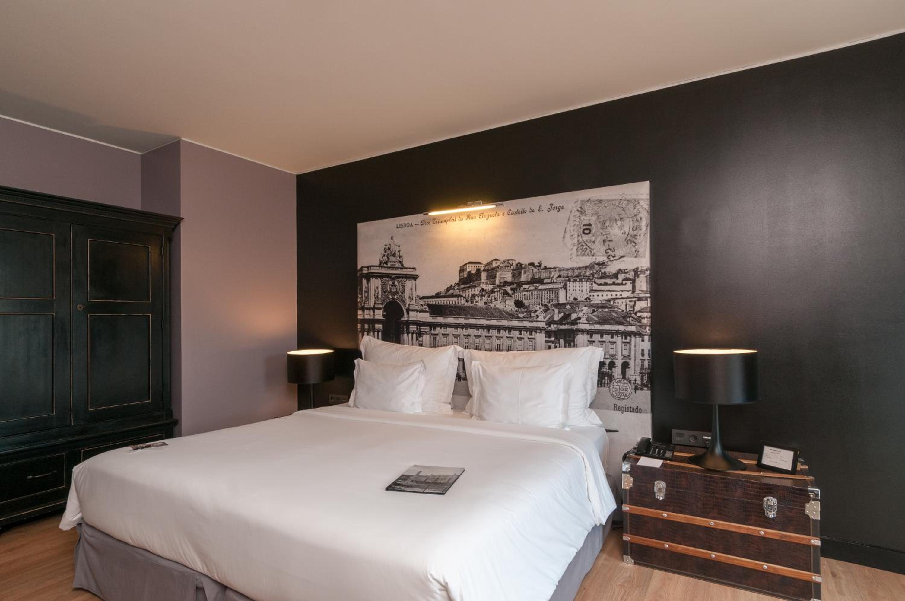 Deluxe Room - Photo 2